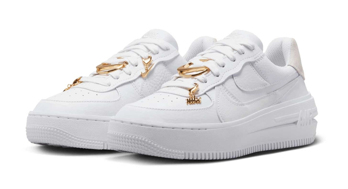 Dámské boty Nike Air Force 1 bílé Platform FB8473-100 velikost 44