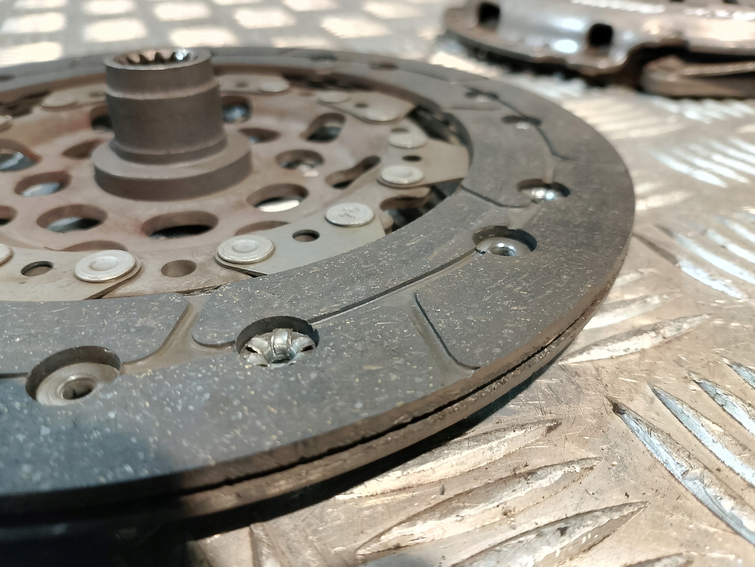 Embrayage Disque + de pression OPEL CORSA D 1.3 CDTI 75 KM