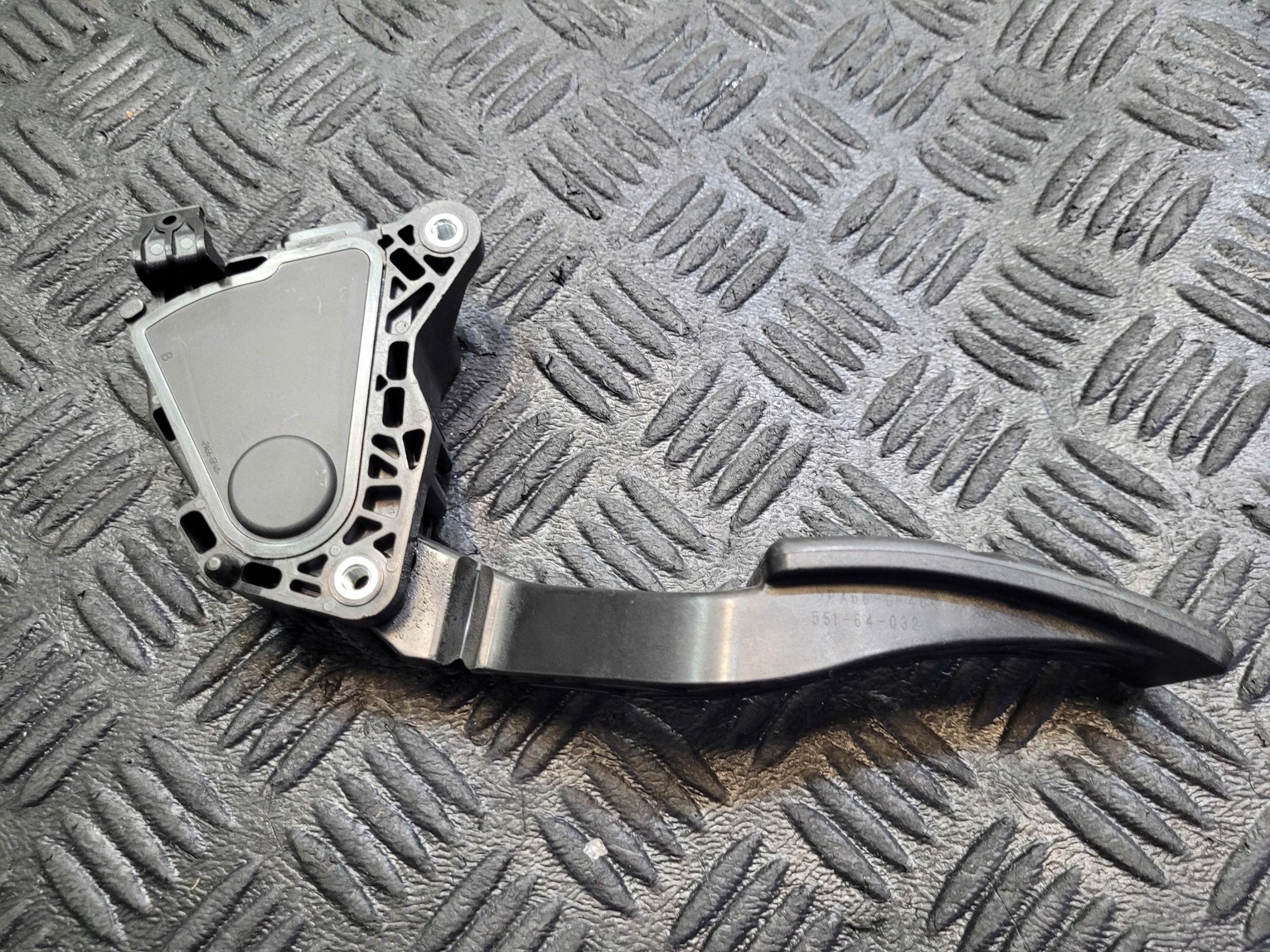 accelerator pedal 180100150R DACIA SPRING