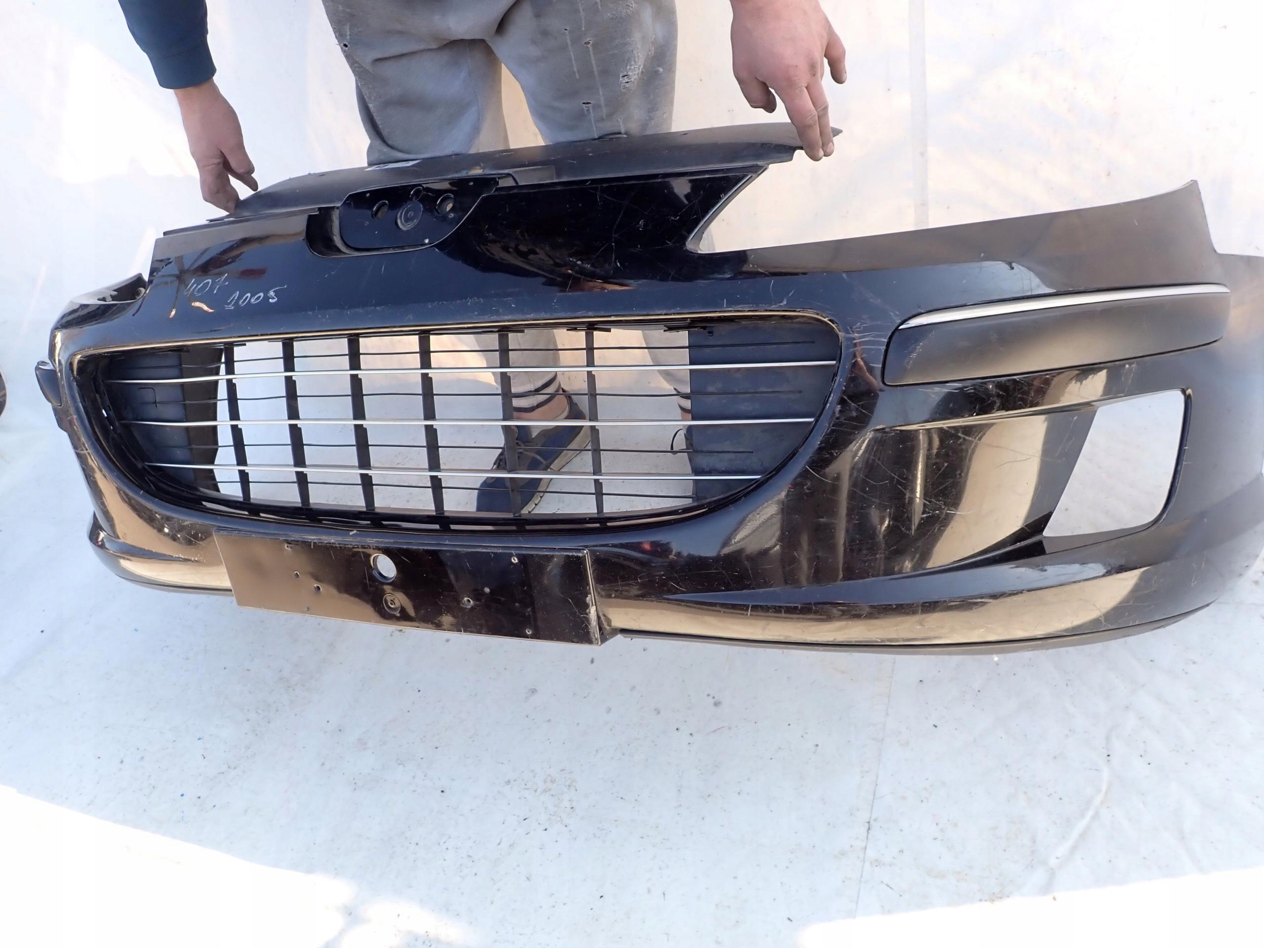 PEUGEOT 407 04-08 nárazník předek přední
