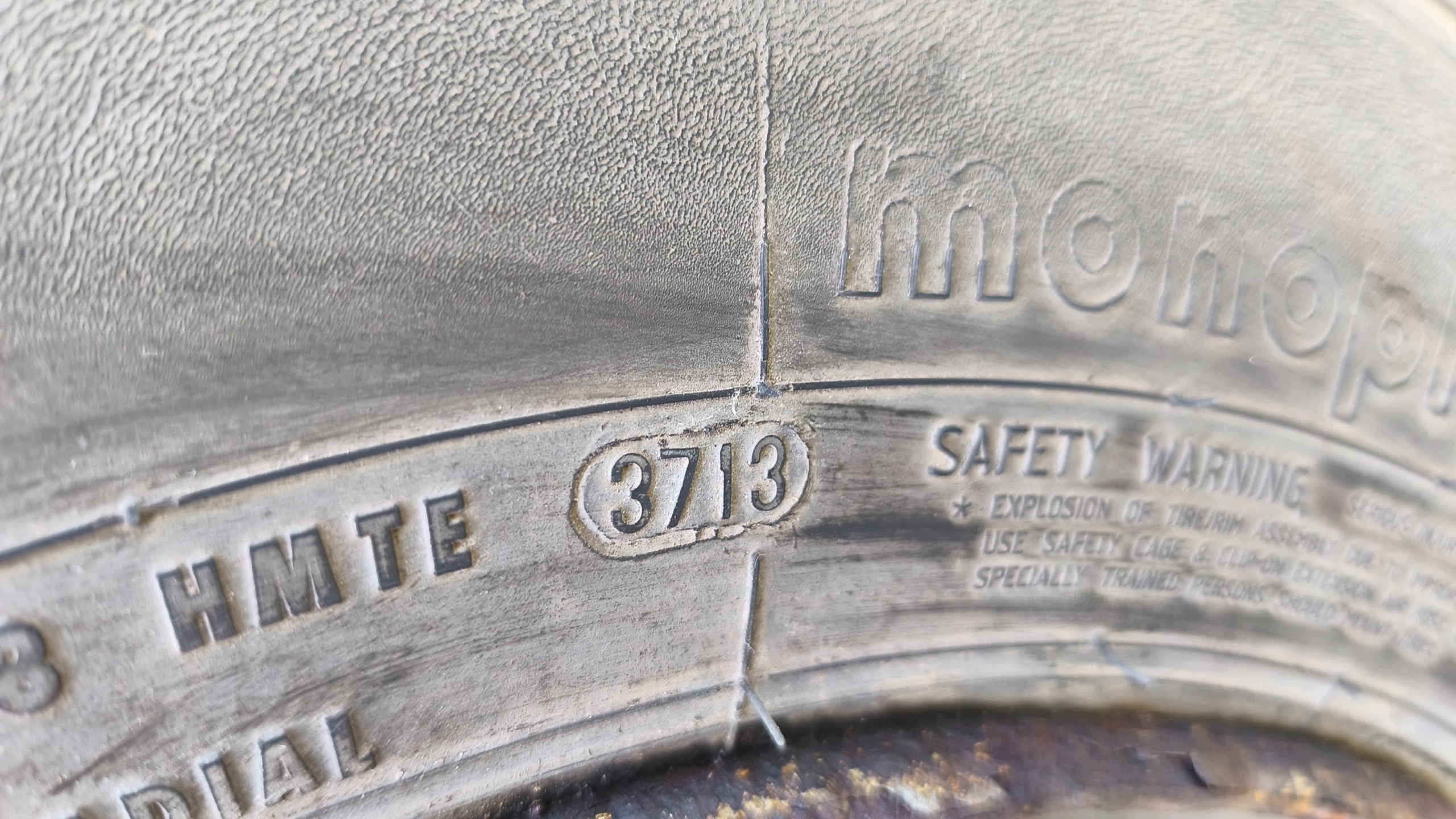 disc tyre 1x UNIROYAL MONOPLY R2000 225/75 R17.5