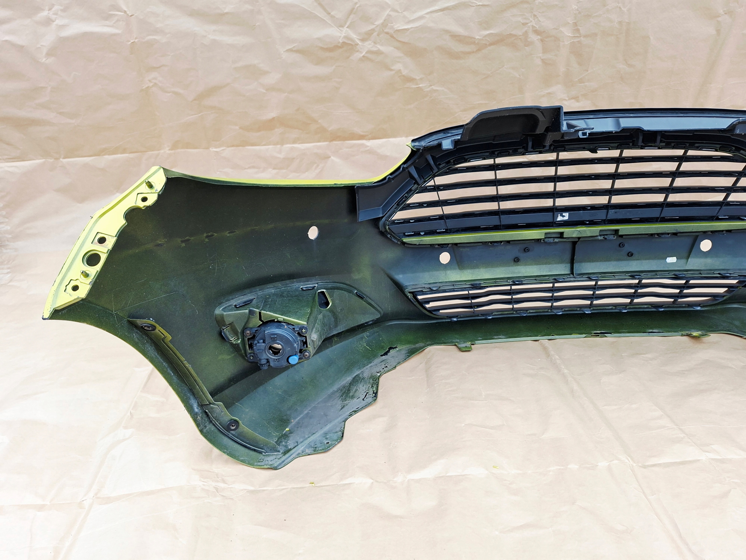 FORD FIESTA MK7 LIFT 2012-2017 bumper front MUSTARD OLIVE original 4x PDC