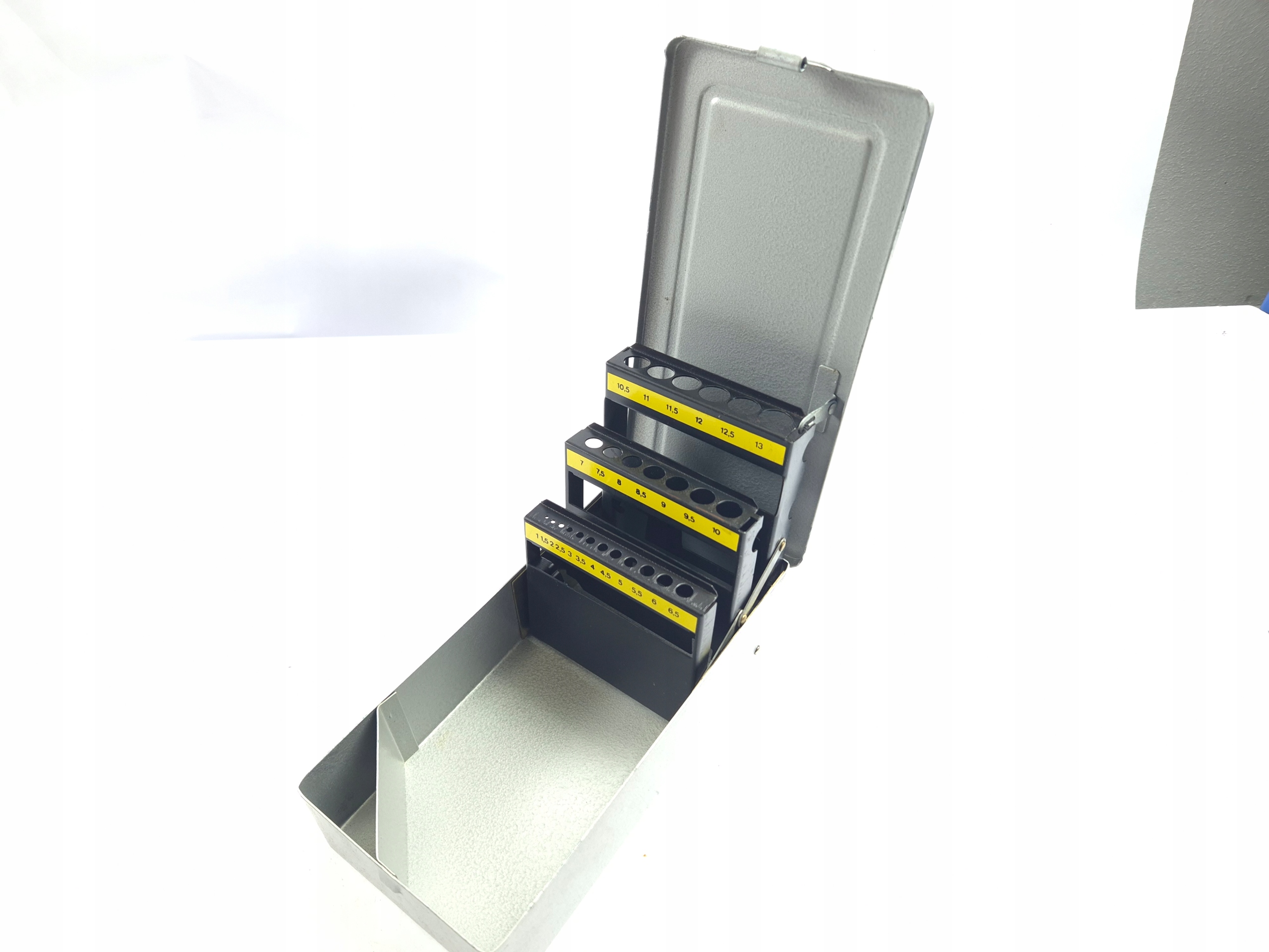 Metalowa kasetka pudełko na wiertła 1-13 mm