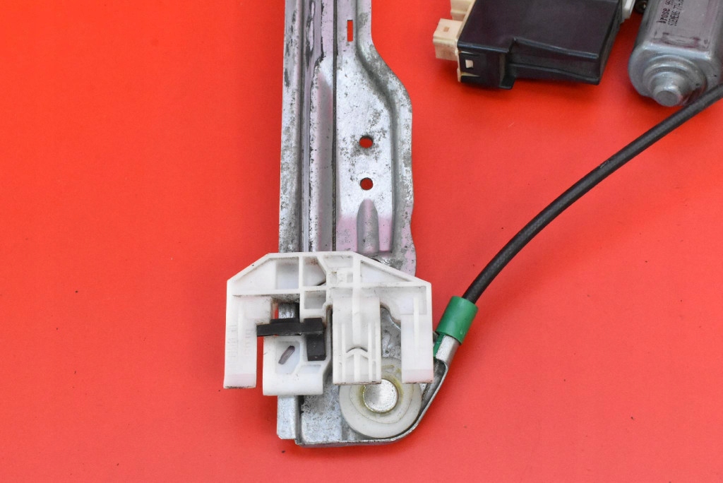 window regulator right front EU 997834-101 CITROEN C5 1 and 5D HB LIFT 04-08