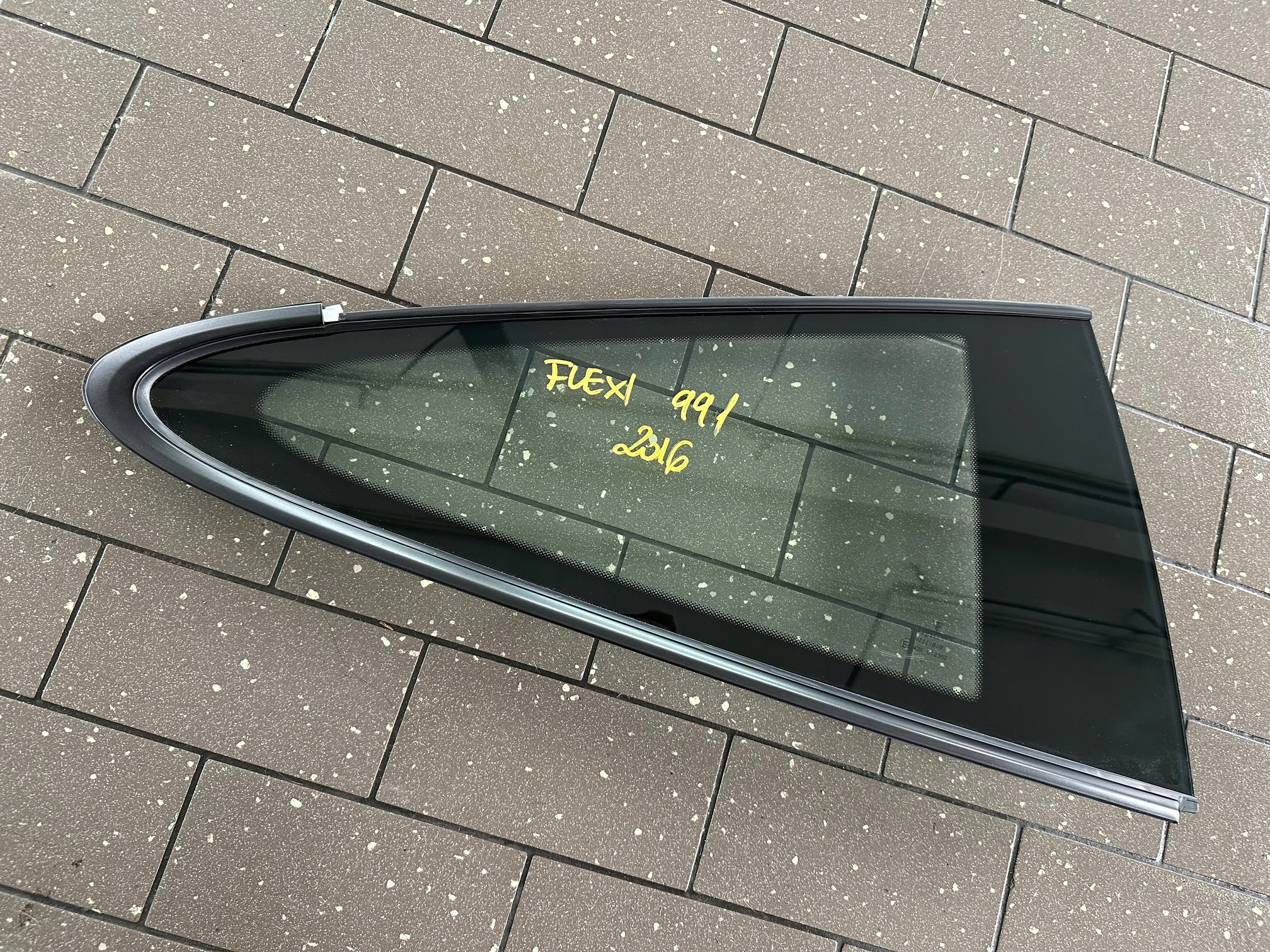 SZYBA KAROSERYJNA PRAWA PORSCHE 911 991 GT3 RS poliwęglanowa