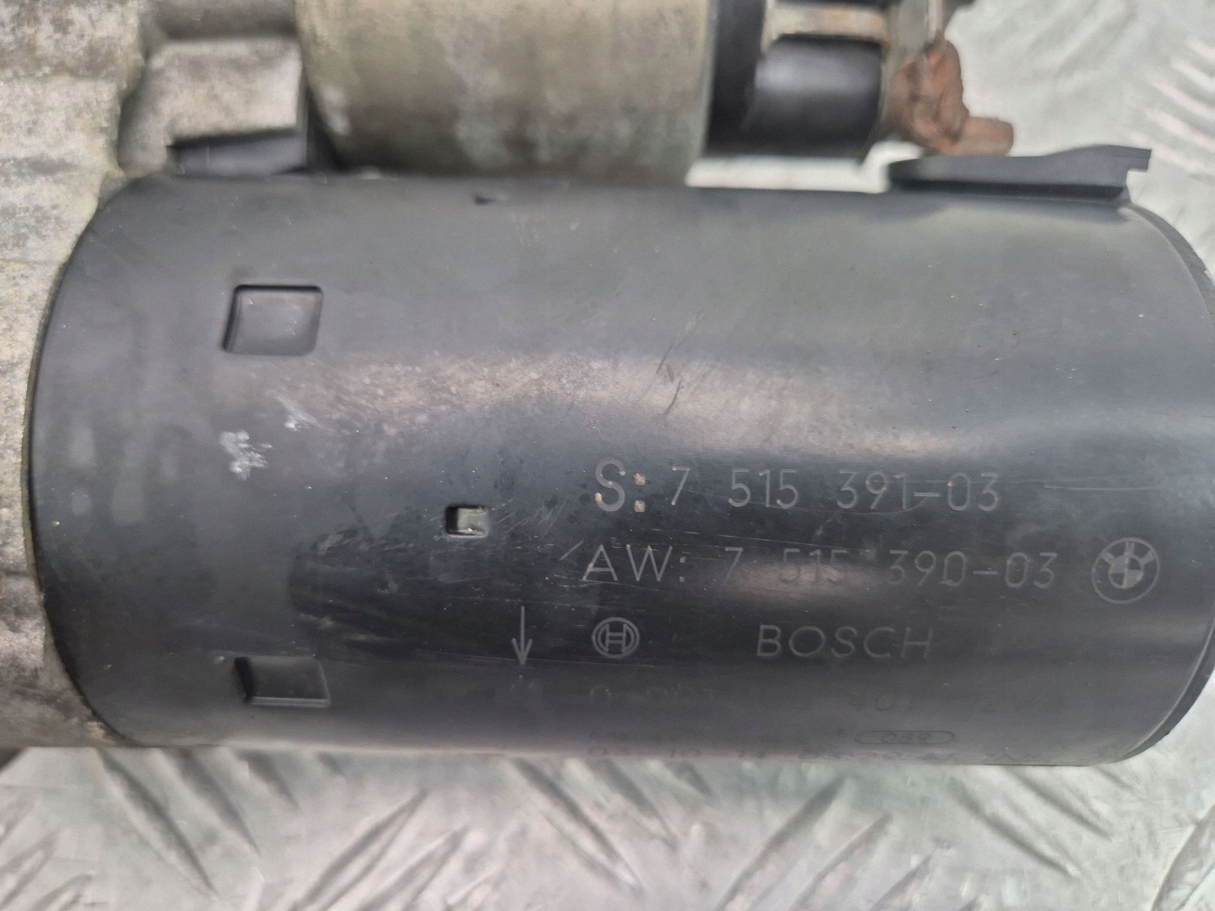 BMW 3 E90 E91 320i starter N43B20AA 7515391