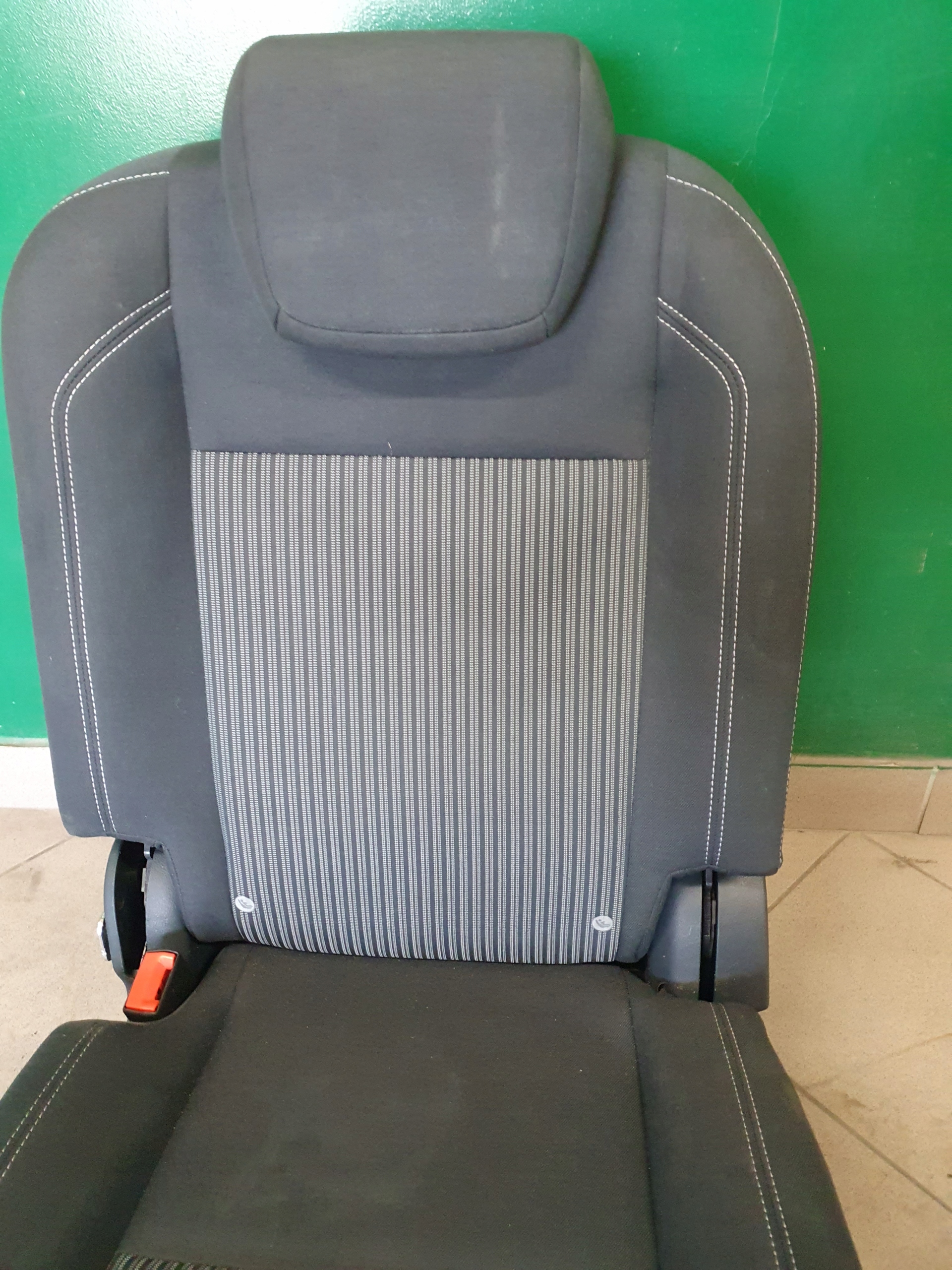 Sitz links heck II RZAD FORD GRAND C-MAX