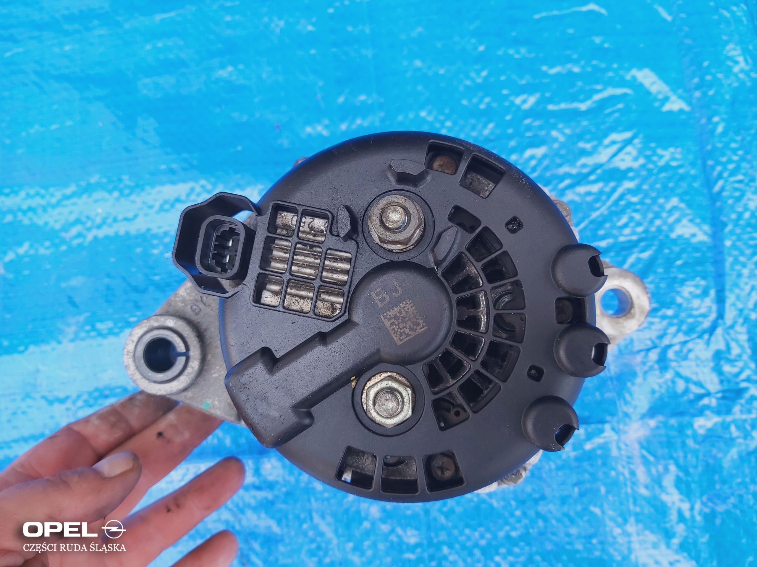 OPEL-CZĘŚCI Insignia A Alternator 2.0 13502583 BJ