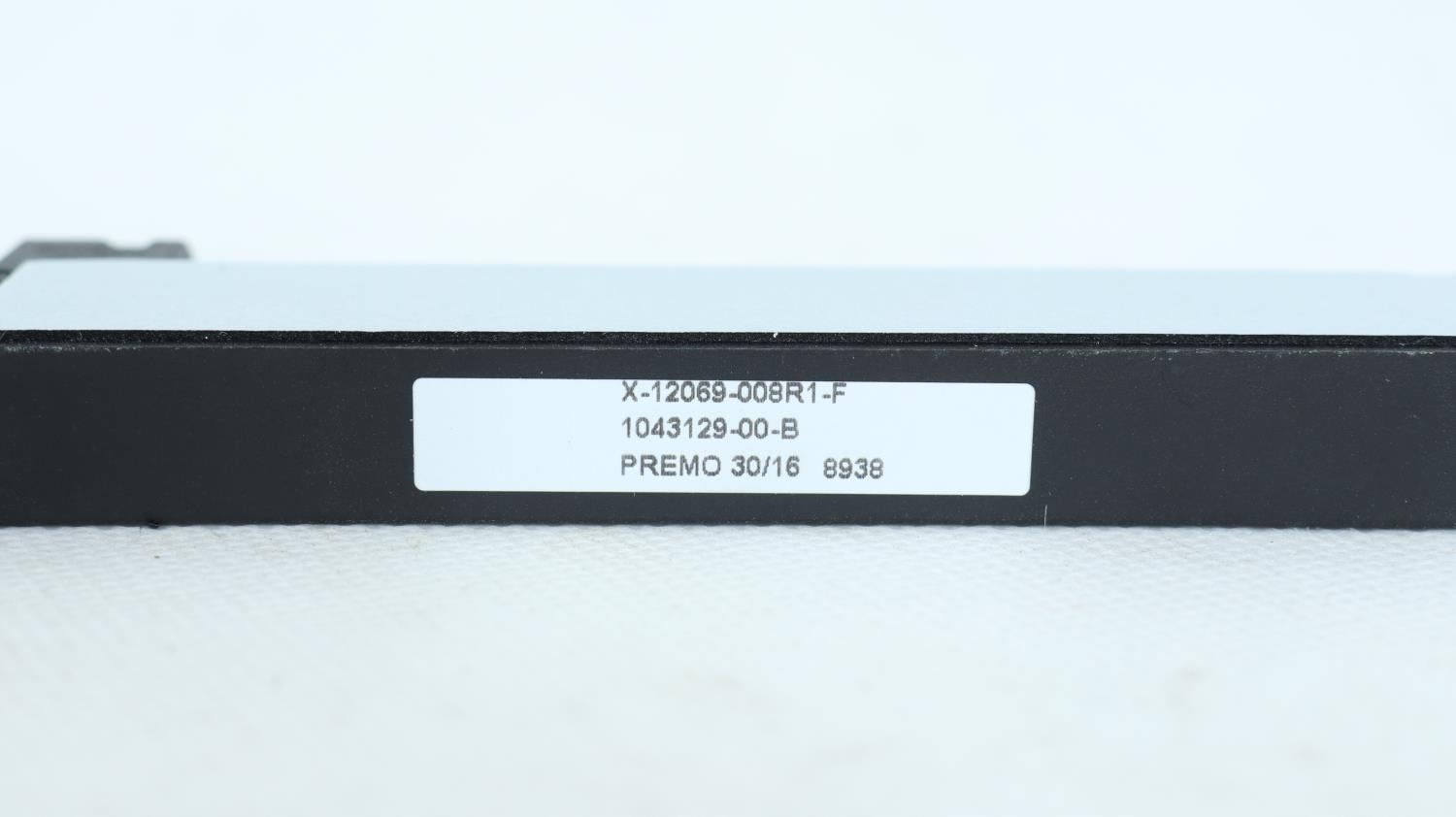 TESLA MODEL X CZUJNIK ANTENA KLUCZYKA 1043129-00-B NOWA Waga produktu z opakowaniem jednostkowym 1 kg