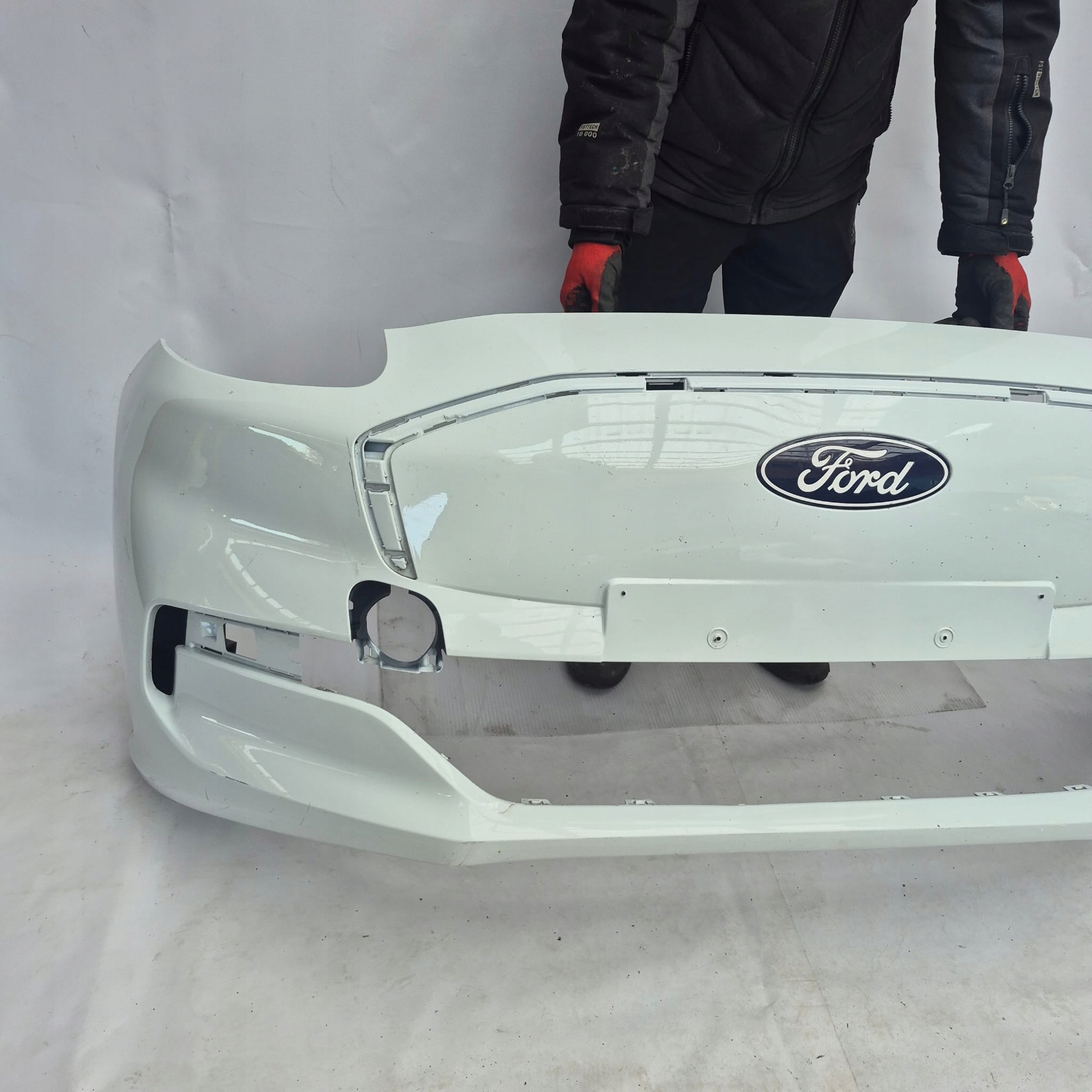 FORD PUMA GEN-E ELEKTRYK 24- bumper front front