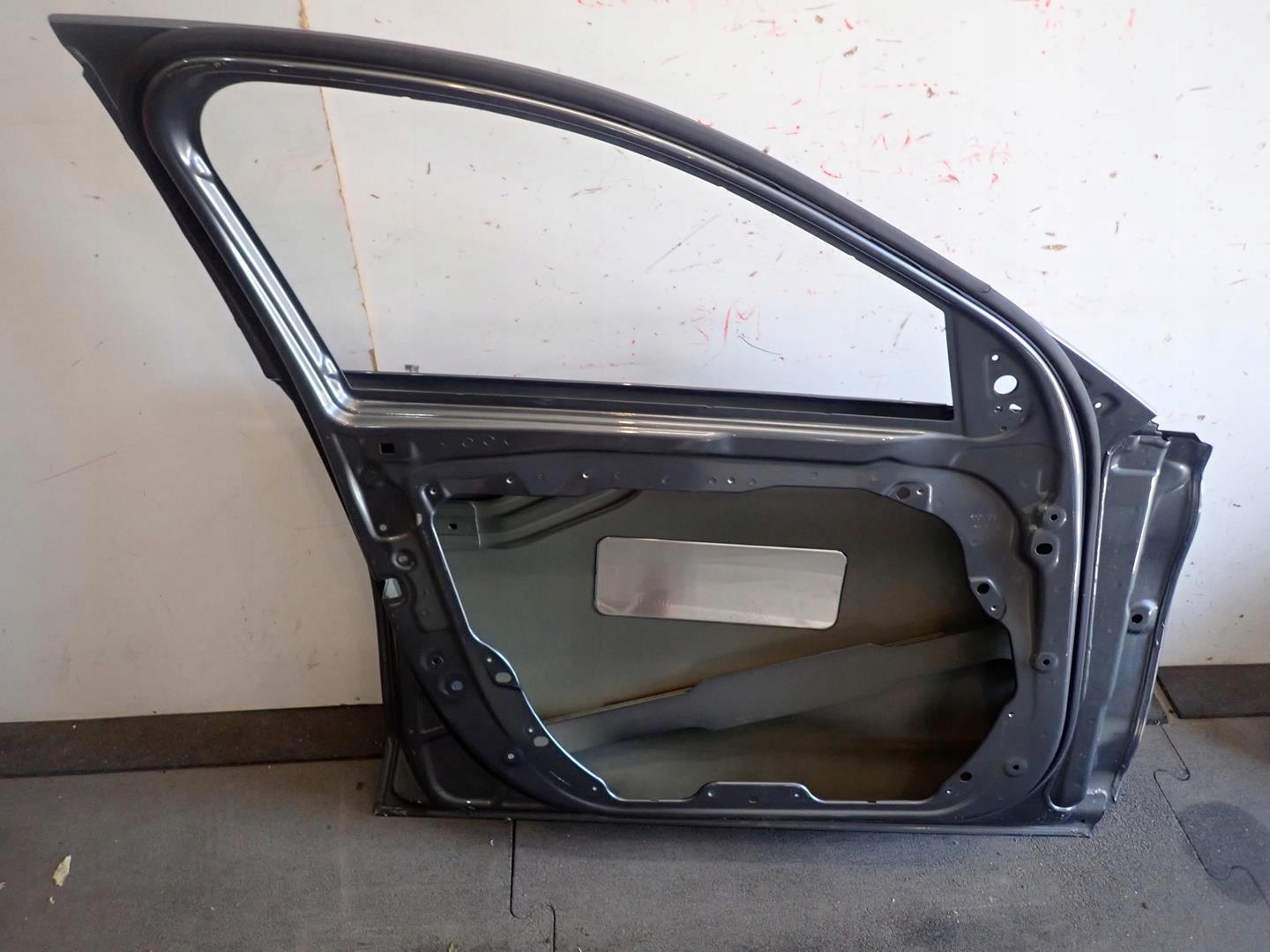 door front left MERCEDES C-KLASA W205 2014- A205