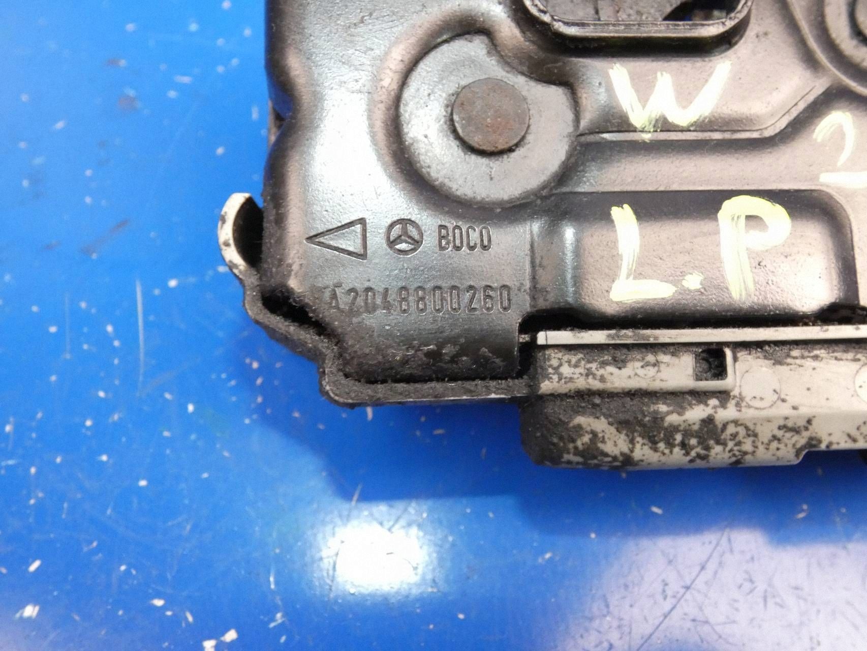 MERCEDES C KLASA W205 bonnet latch lock left front