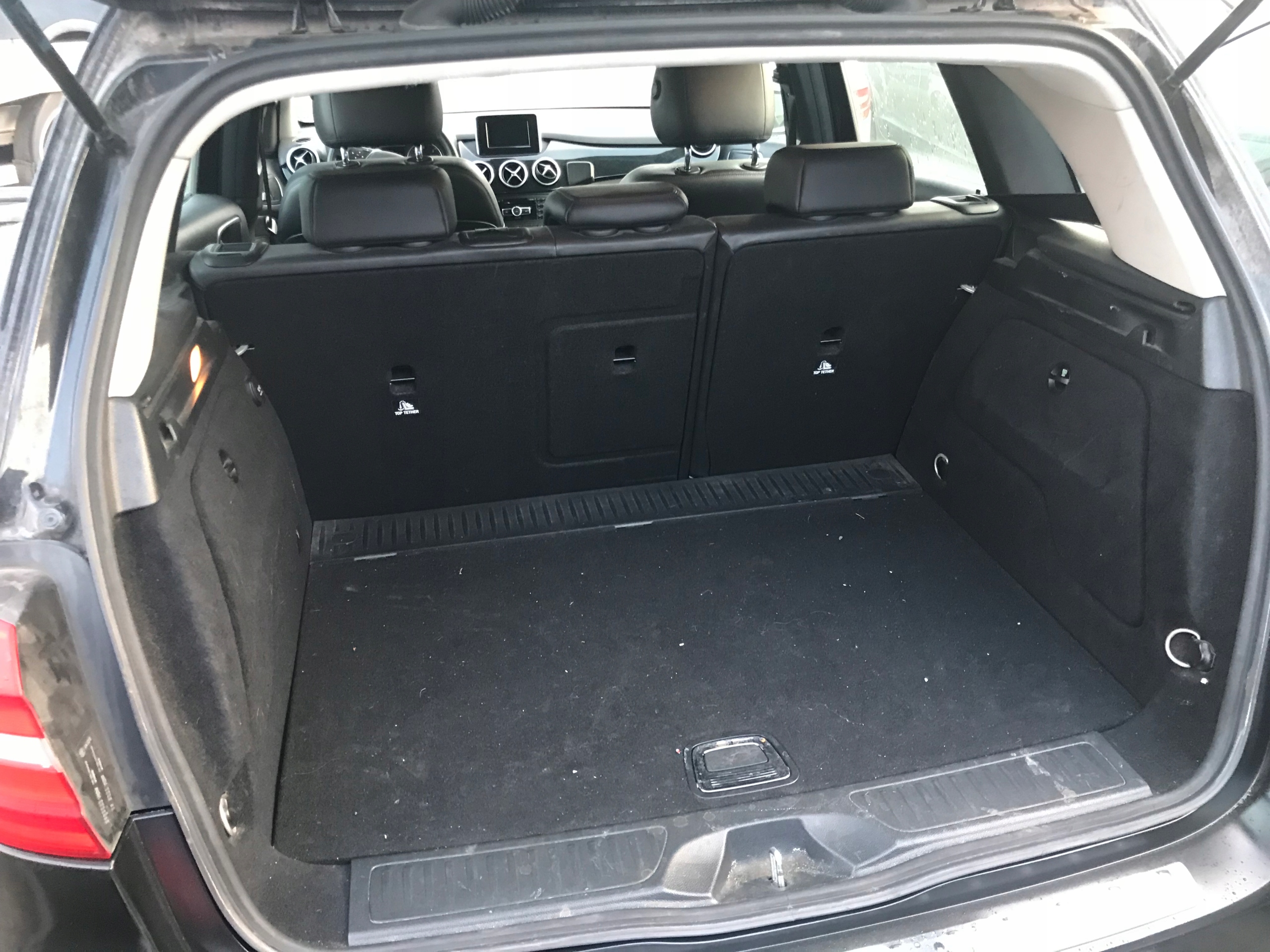 1 - MERCEDES B клас W246 оббивка бекон задня кришка