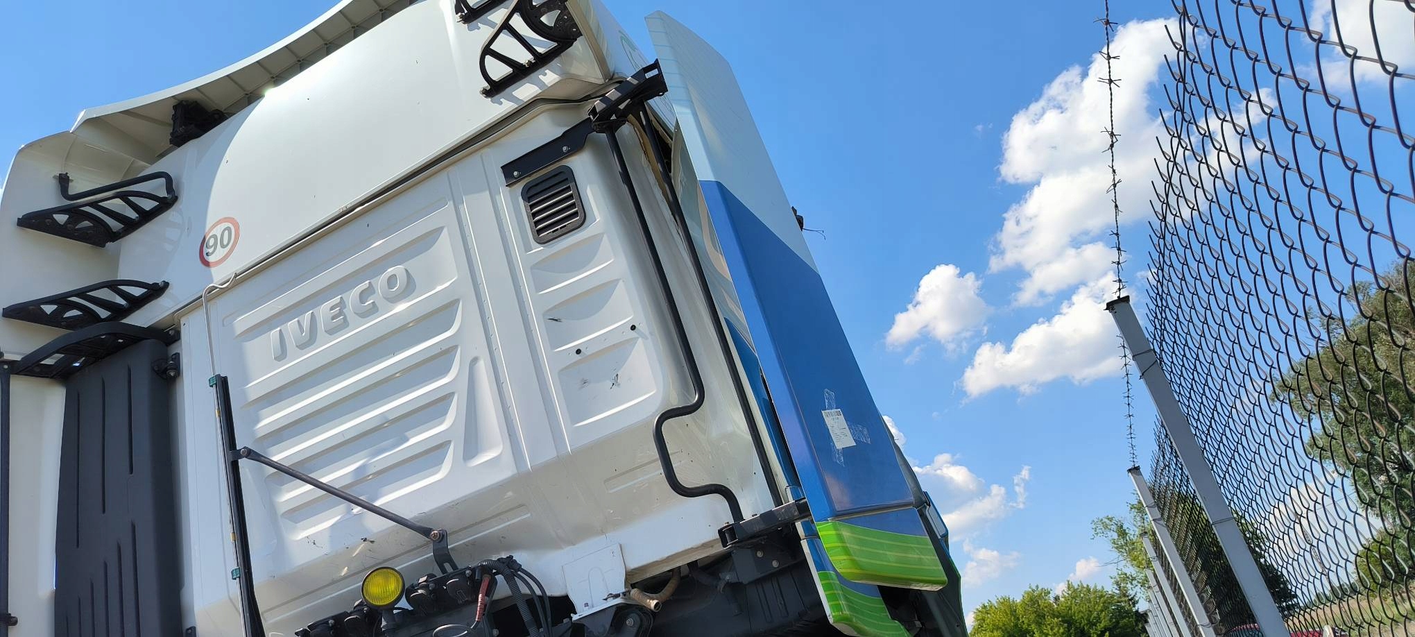 Frontverkleidung SPOILER rechts IVECO STRALIS AS440ST/P LNG