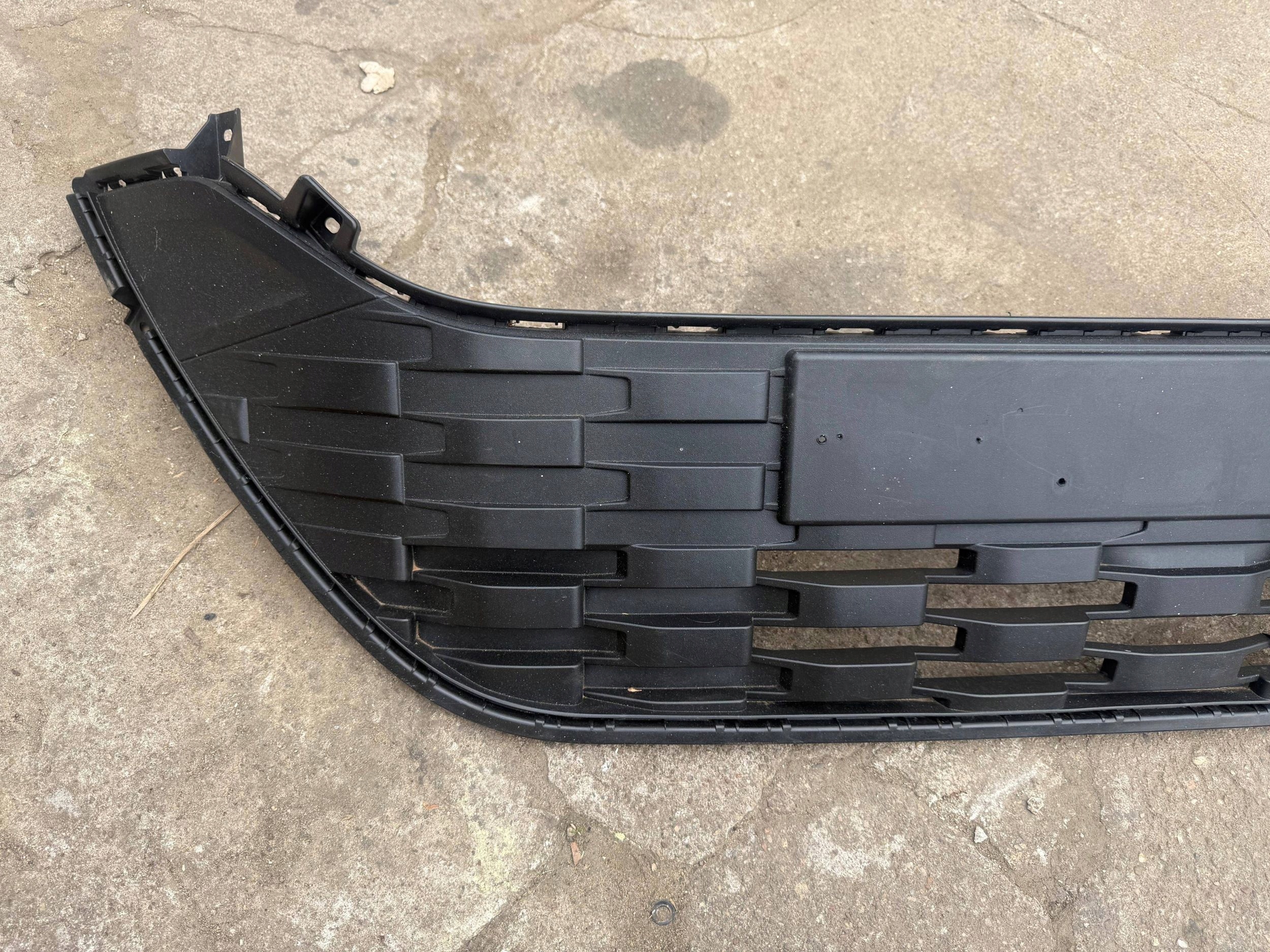 HYUNDAI BAYON grid central of a bumper grille front front 86351-Q0AA0