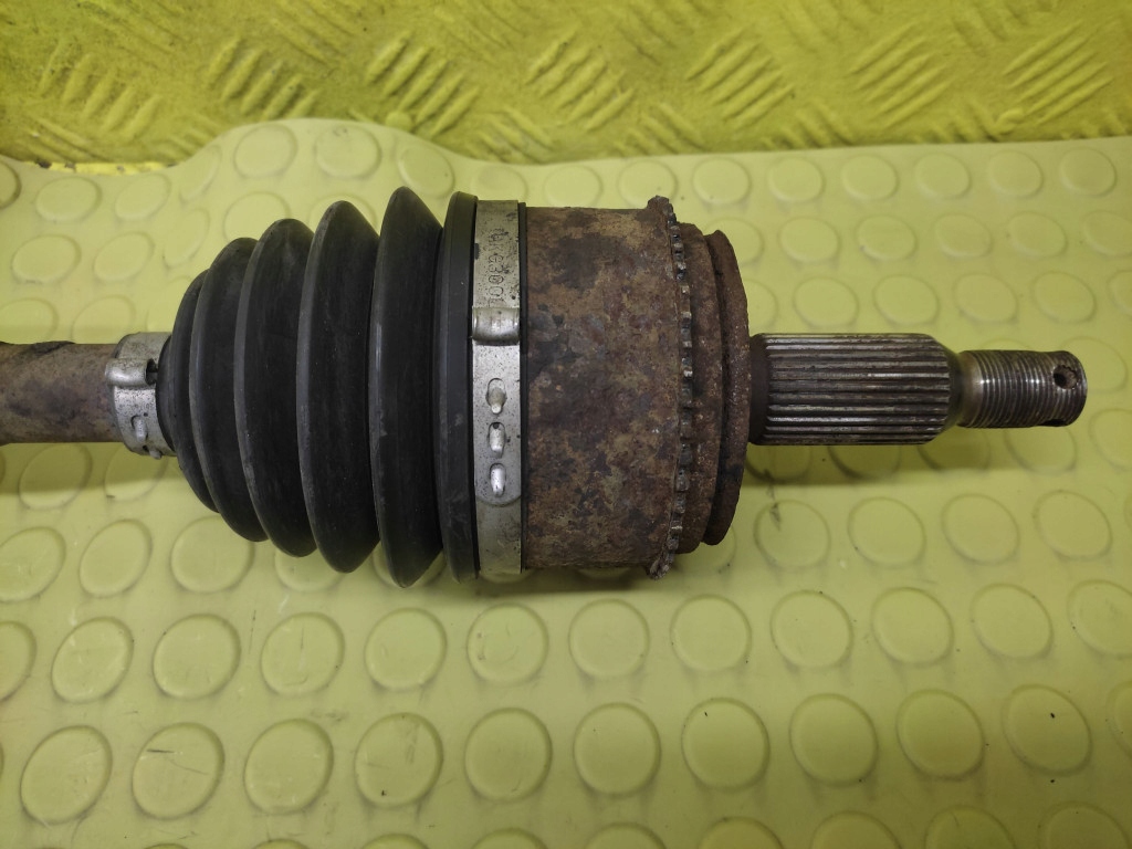MITSUBISHI PAJERO 3 3.2 DID semi-axis right front