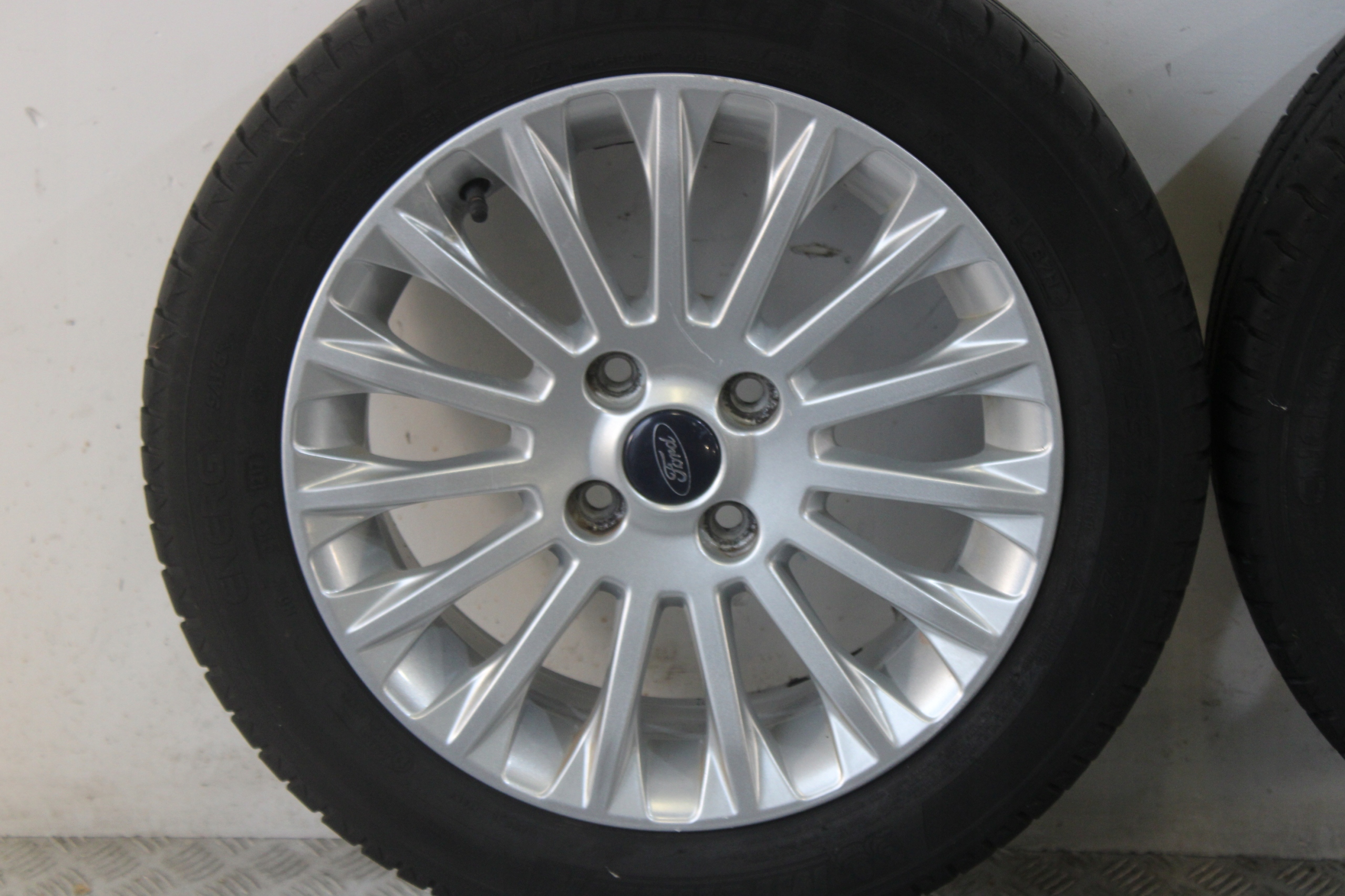 wheels discs disc 195/55 R16 ET40 FORD B-MAX AY11-1007-CB