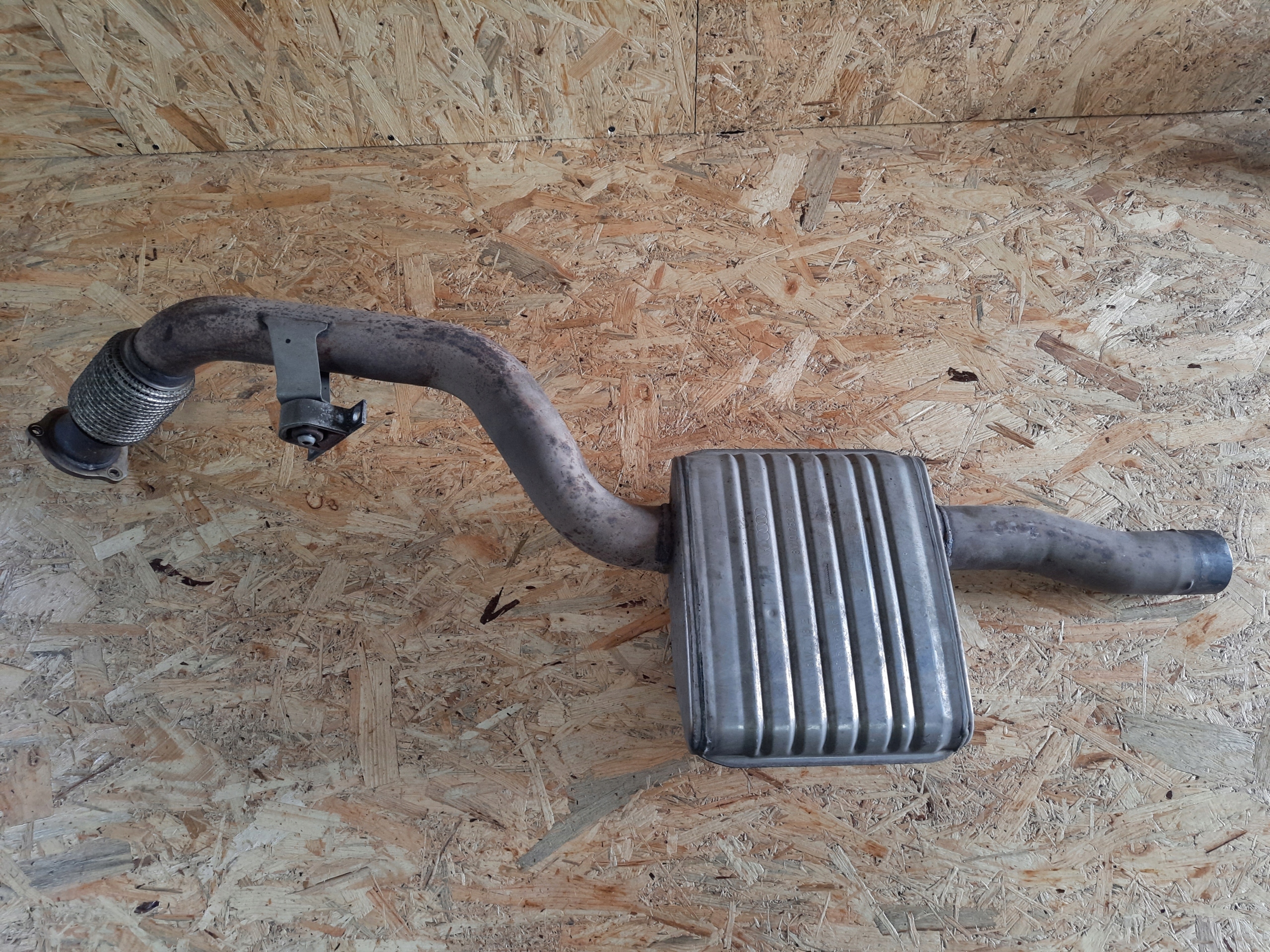 8W0118E - Глушитель выхлопной трубы AUDI A4 B9 A5 F5 2.0 TFSI 8W0253211J