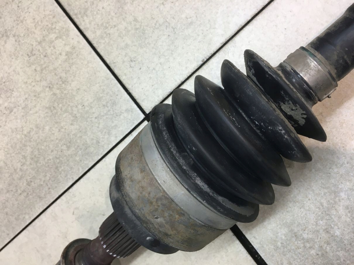 semi-axis left rear part MERCEDES W251 3.0 CDI V6 A2513500110