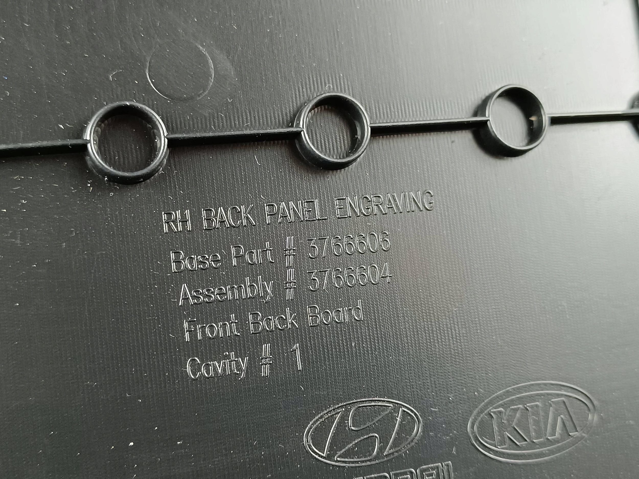 2022 kia TELLURIDE пластик кресло 3766606