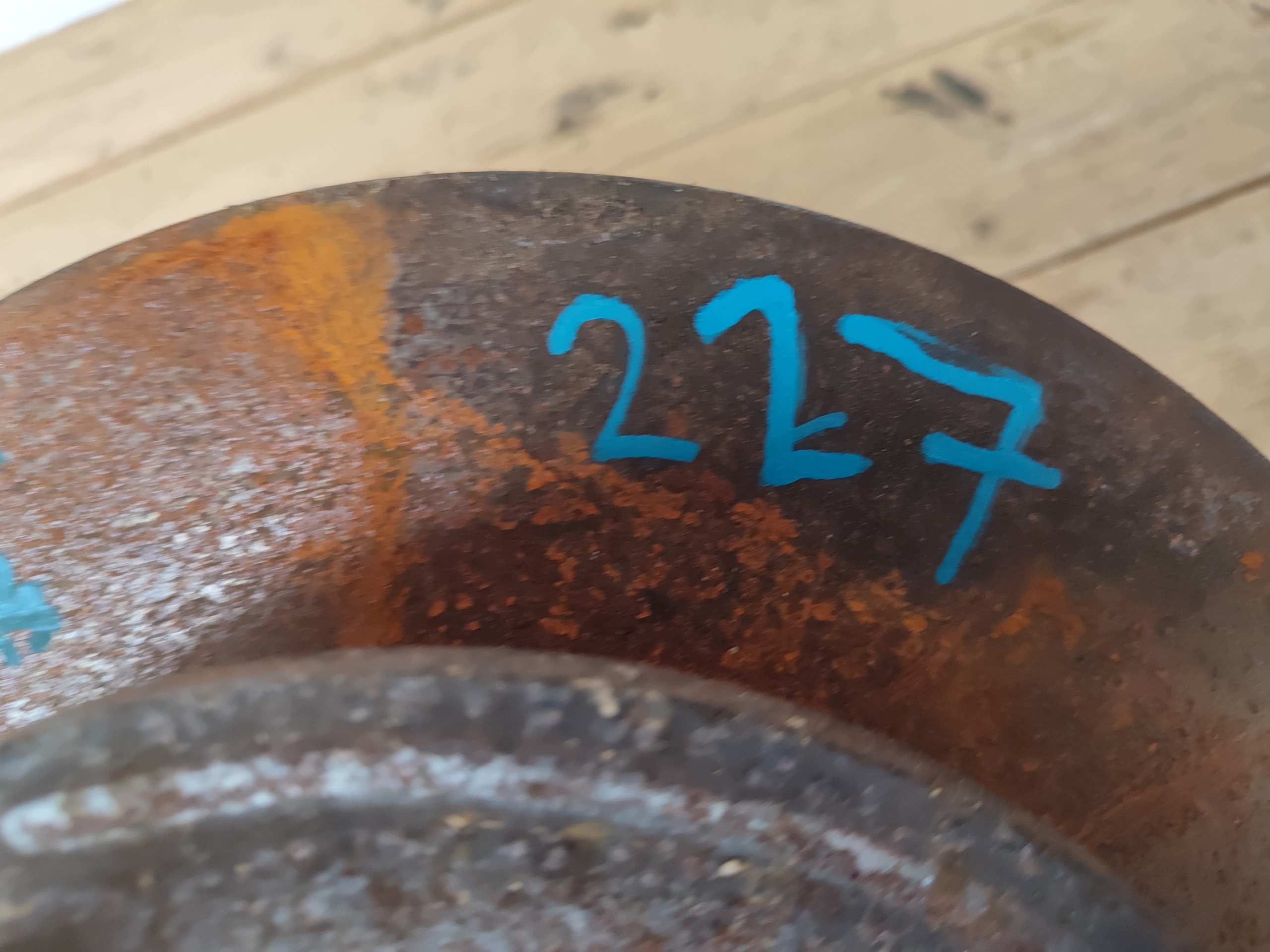 otoč pravá předek čepu pod ABS FORD TRANSIT VI MK6 00-06 2.0 D
