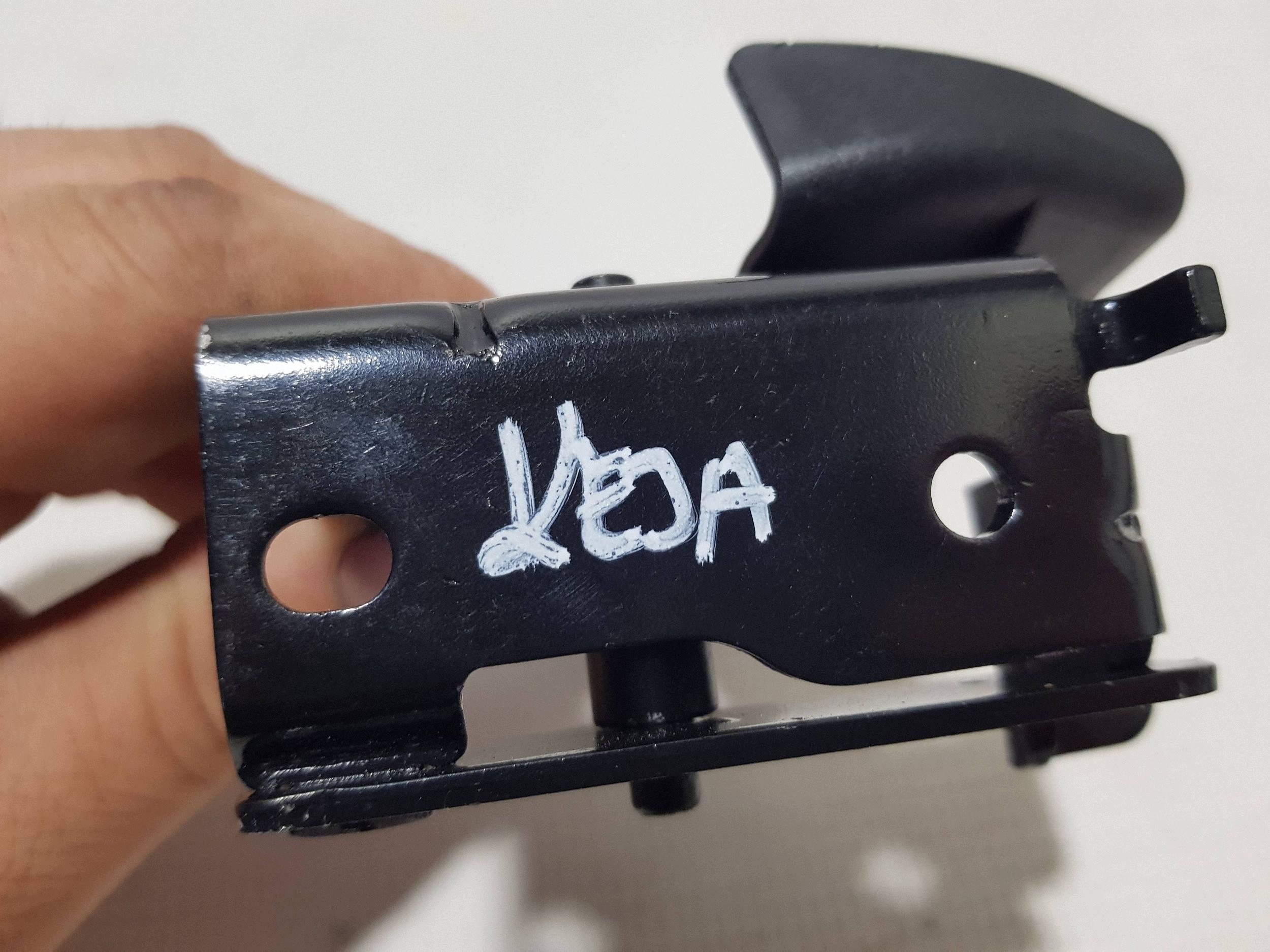 hook rygiel bonnet latch lock Mercedes E C207 W207 A2078800164