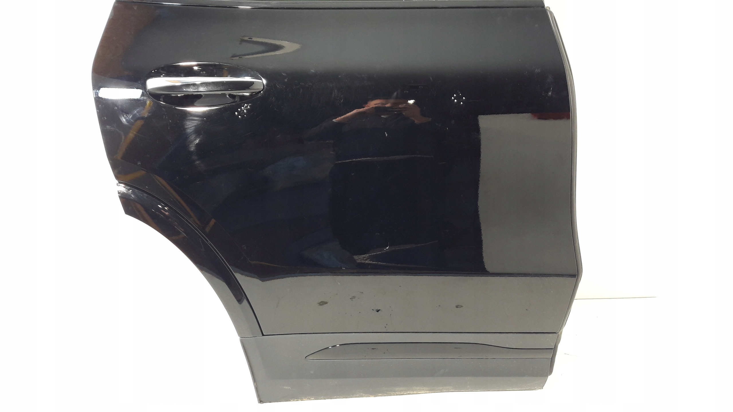 door MERCEDES GLA H247 right rear. (T295)