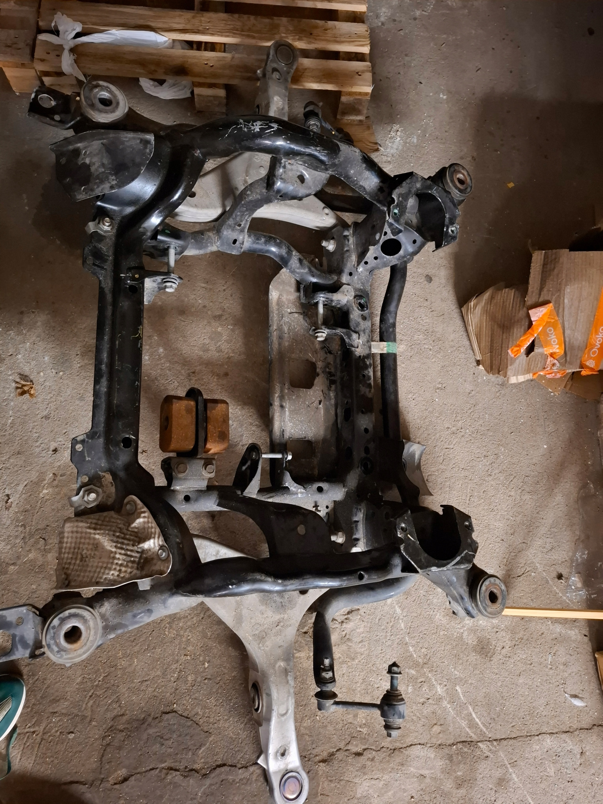 подвеска перед Комплектная Dodge DURANGO 8 дифер 3.70 2017