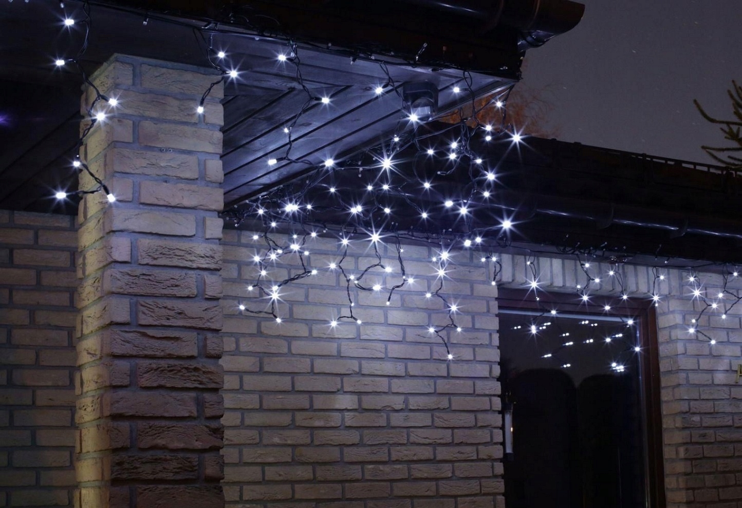 

Kurtyna Zewnętrzna 120 Led Biały Zimny 7M Flash