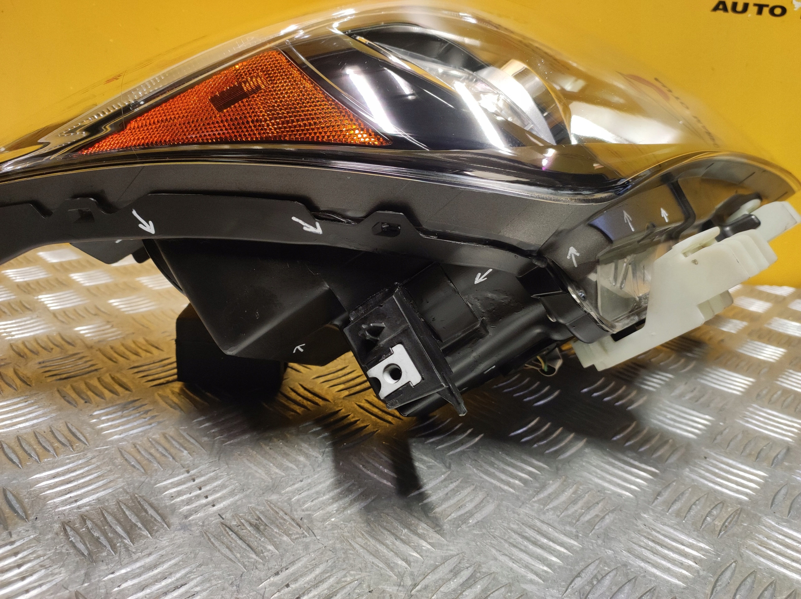 INFINITI QX56 QX80 REFLEKTOR FULL LED LAMPA R USA Numer katalogowy części INFINITIQX56-2014FULLLEDRUSA