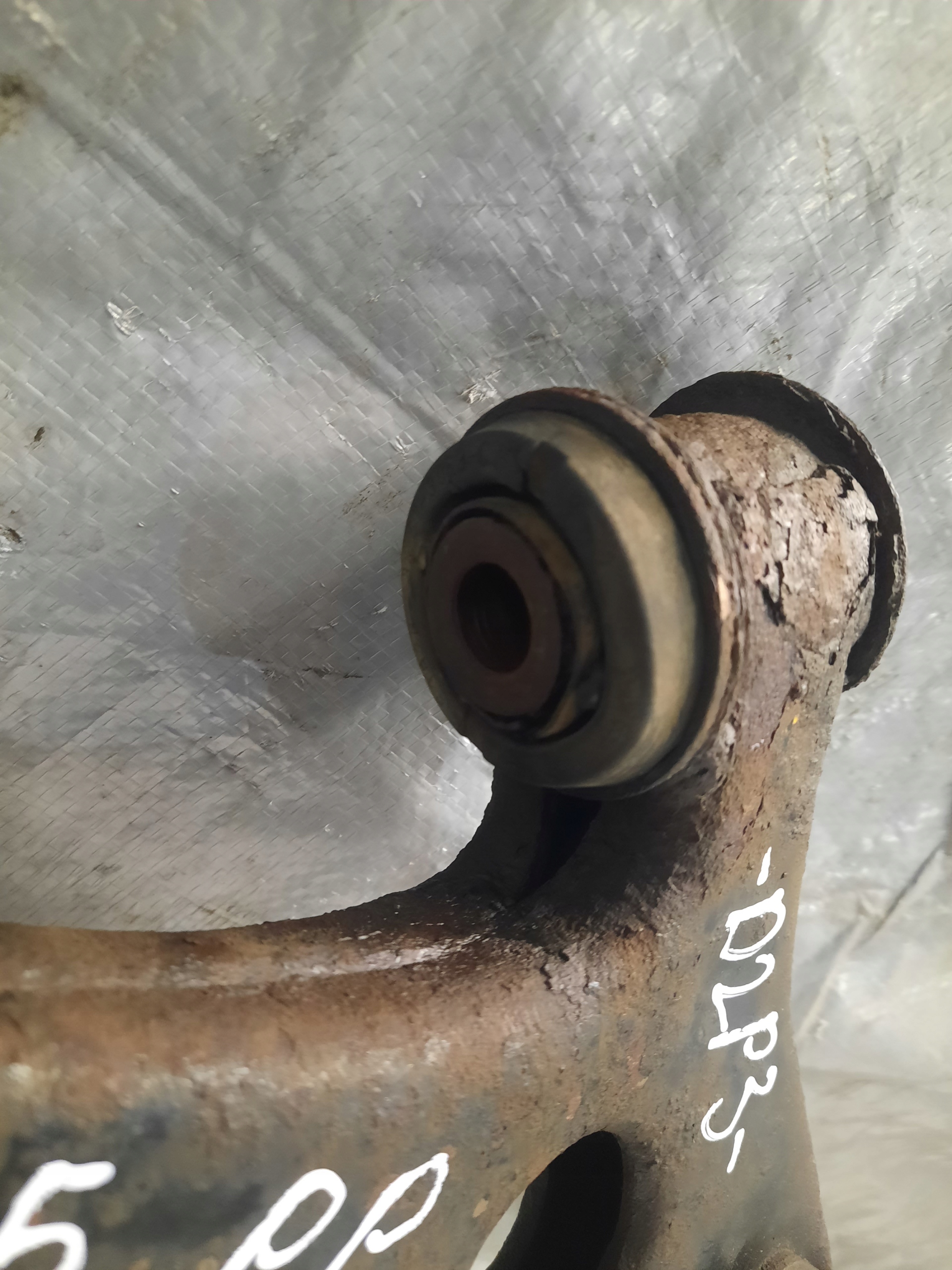 Mazda V 5 CR arm right KPL.