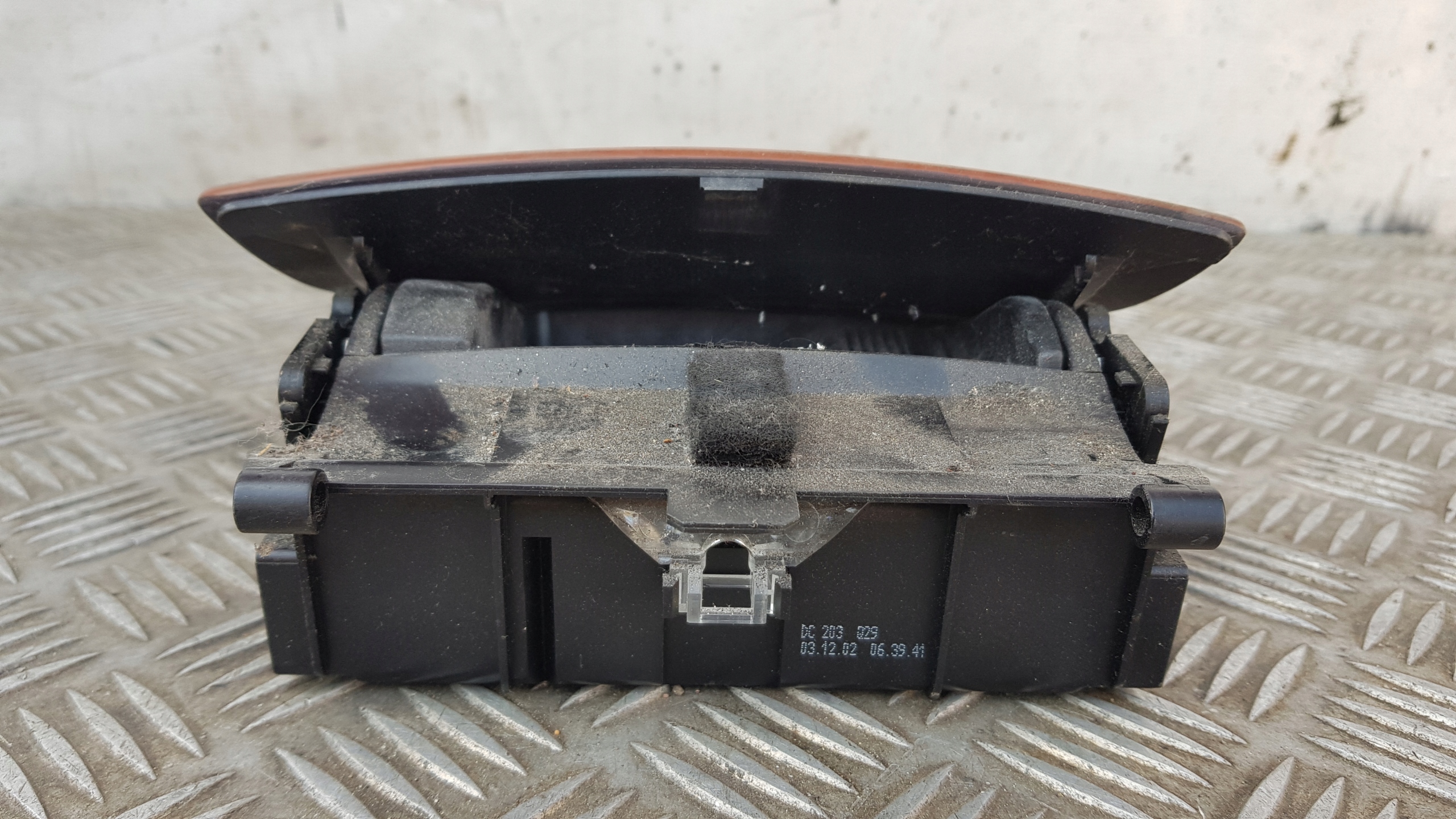 MERCEDES W203 ashtray passenger compartment wood