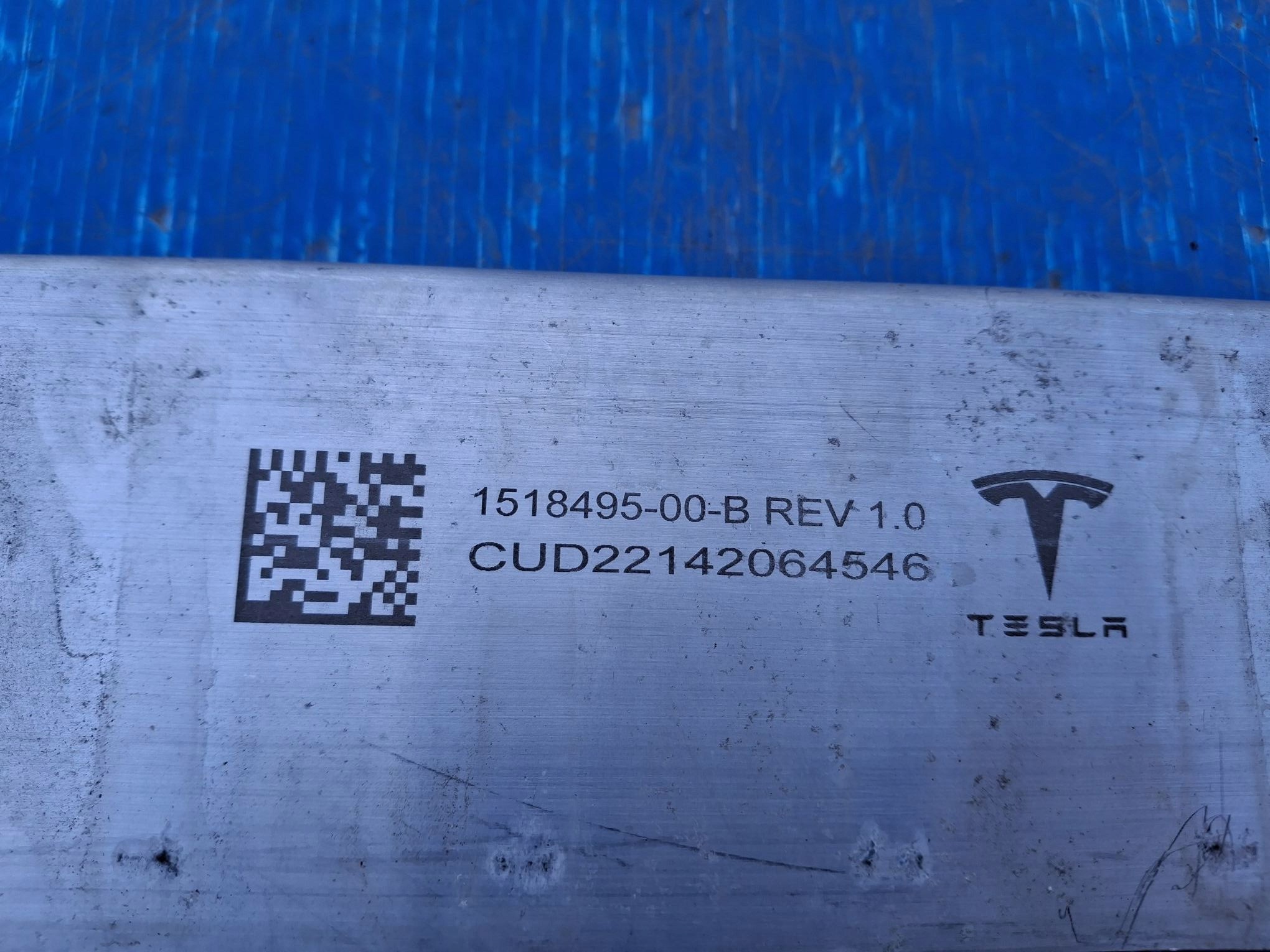 étrier avant avant TESLA Y 2020R->