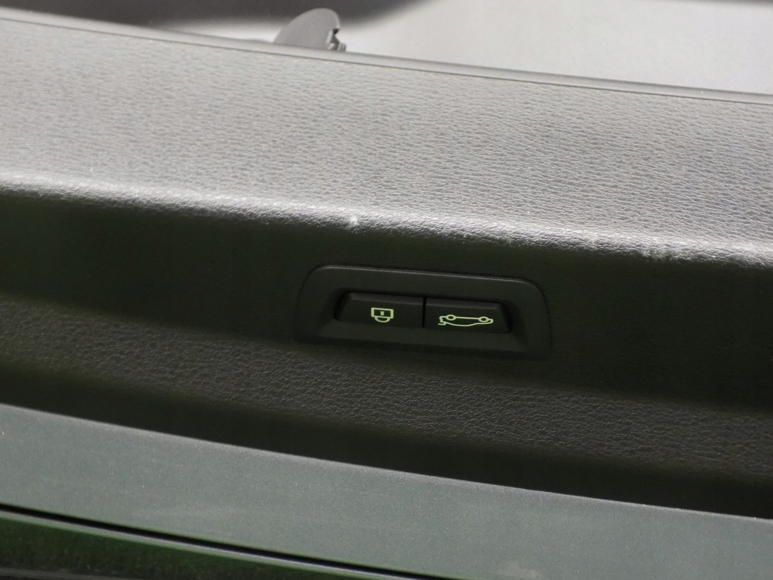 BMW 2 F39 trunk door boot C4W