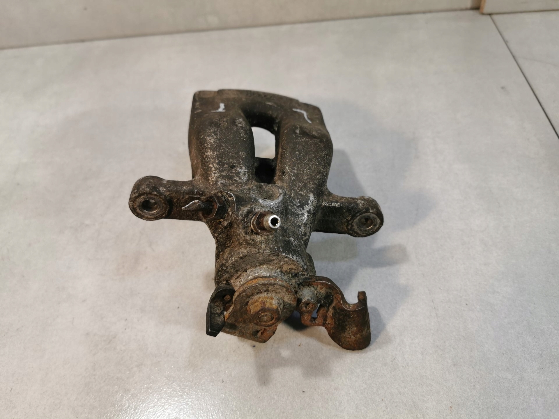 caliper left rear part RENAULT MODUS 1.5 DCI