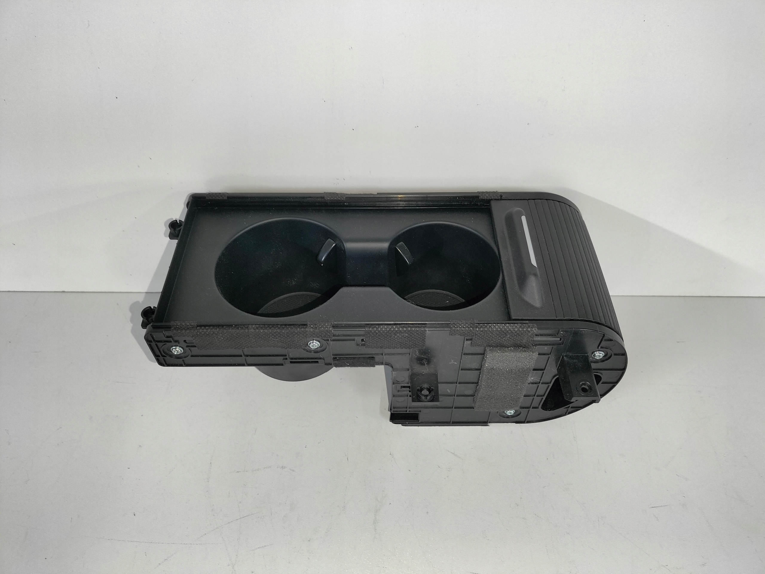bracket stojak passenger compartment for kubki KIA CEED III 18