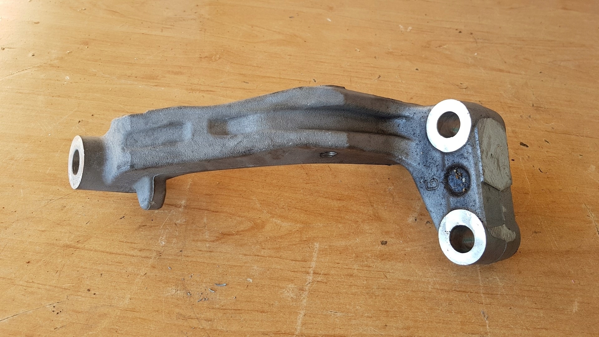 holder holder right left KOLYSKI PEUGEOT 308 2 T9