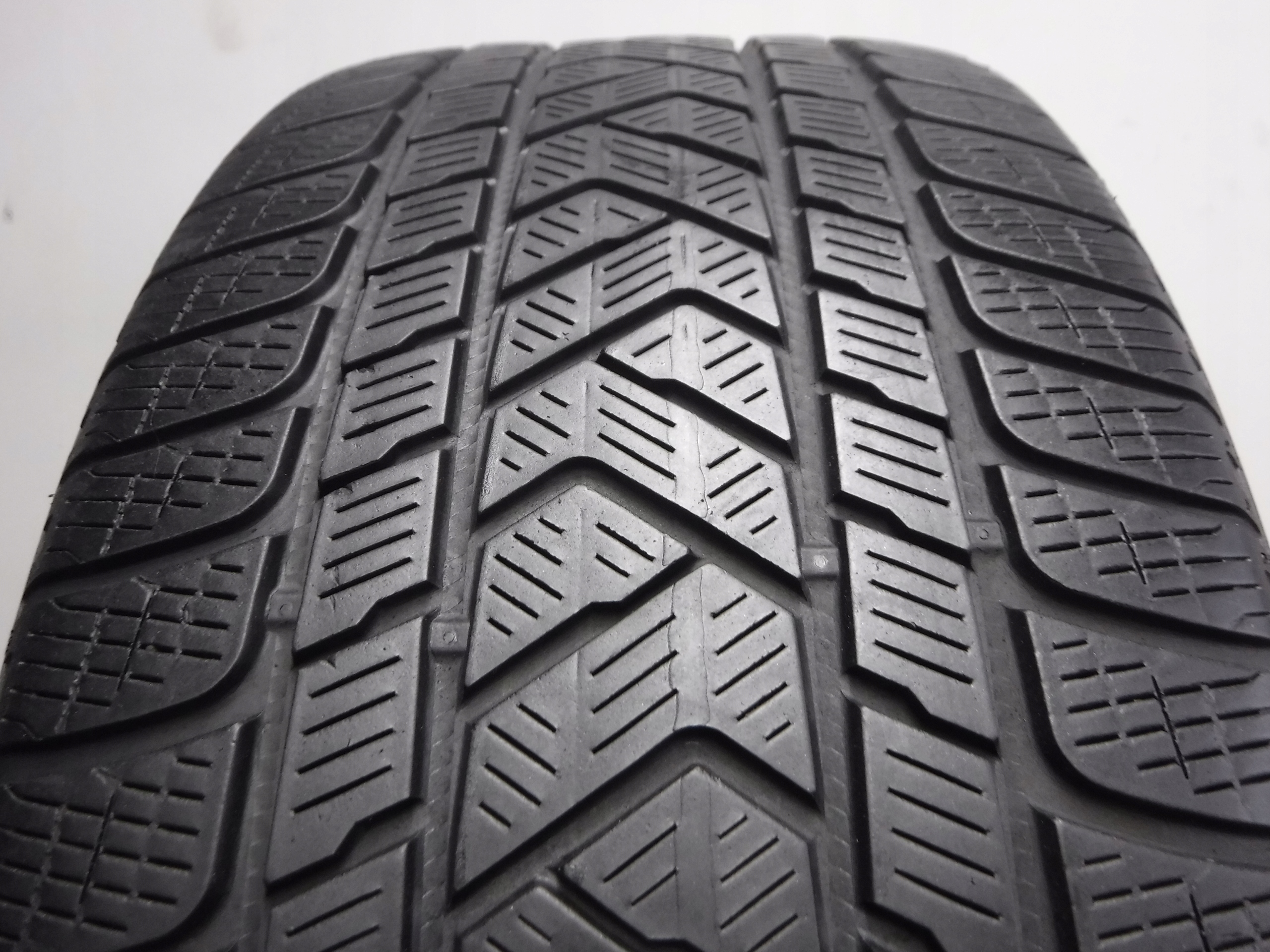 OPONY ZIMOWE PIRELLI SCORPION WINTER 275 45 21 110 Load index 110 1060 kg