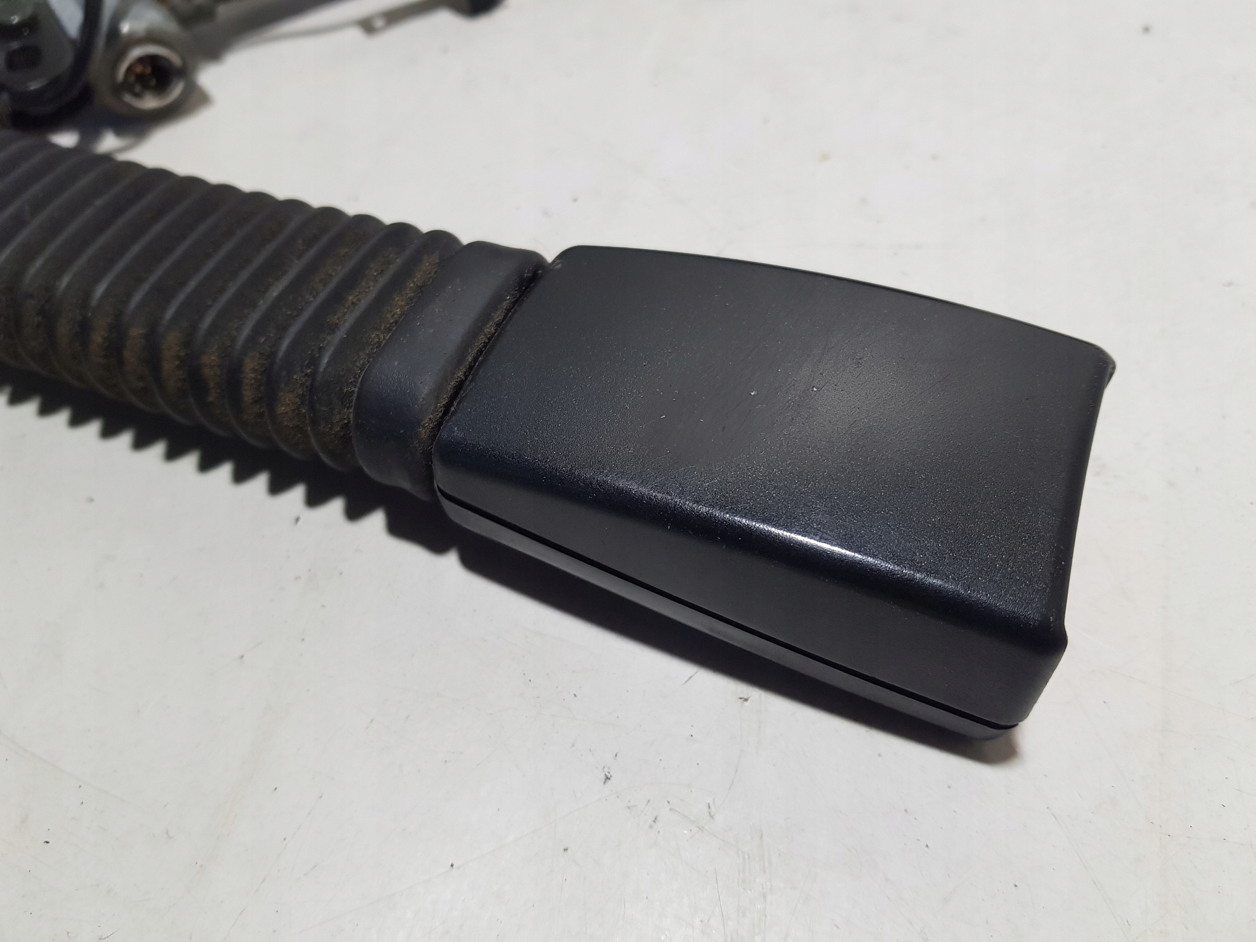 adjuster seat belt buckle right front front BMW F10 F11