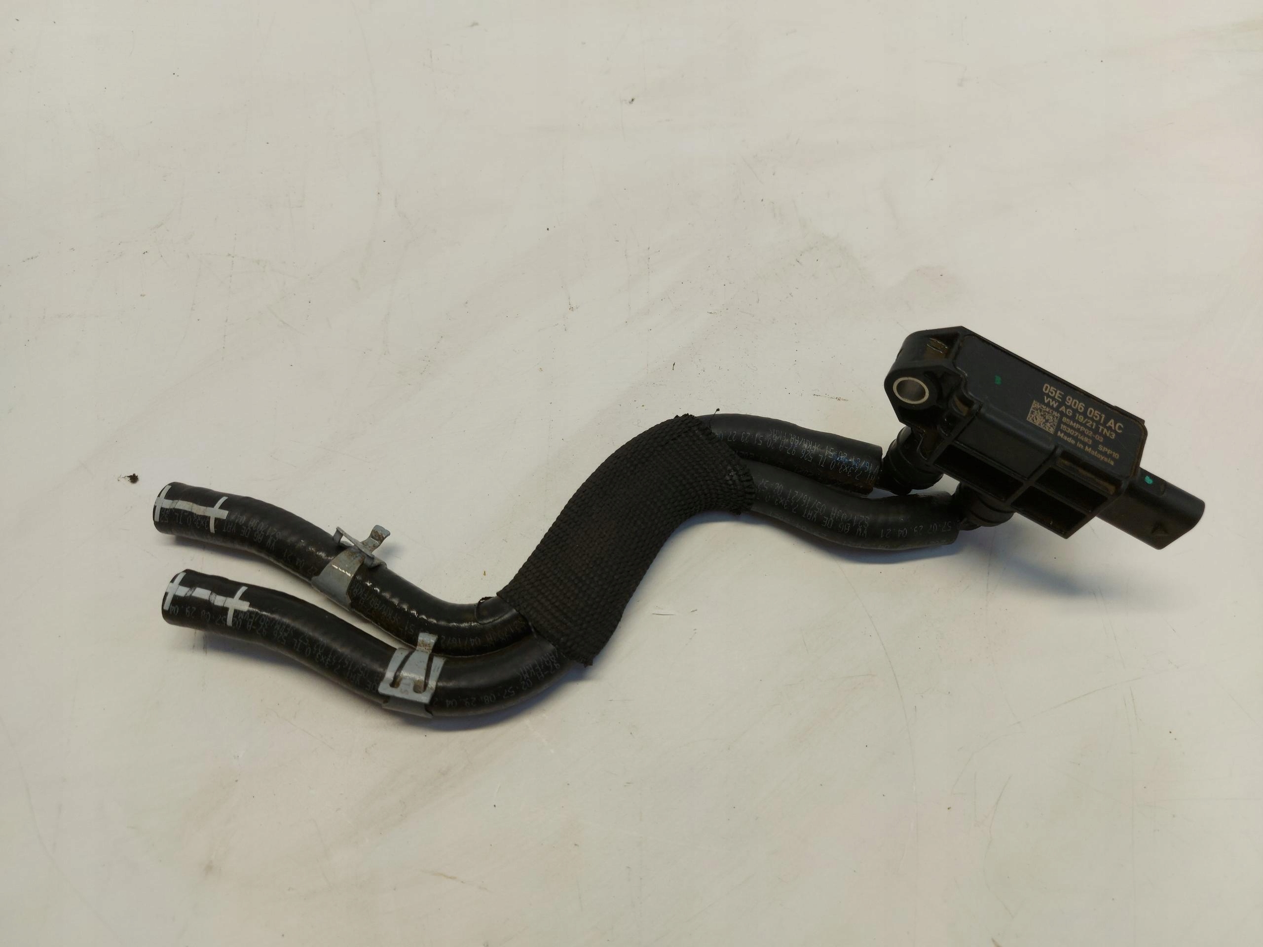 Skoda Octavia IV 5E3 1.4 e-tron exhaust gas sensor 05E906051AC