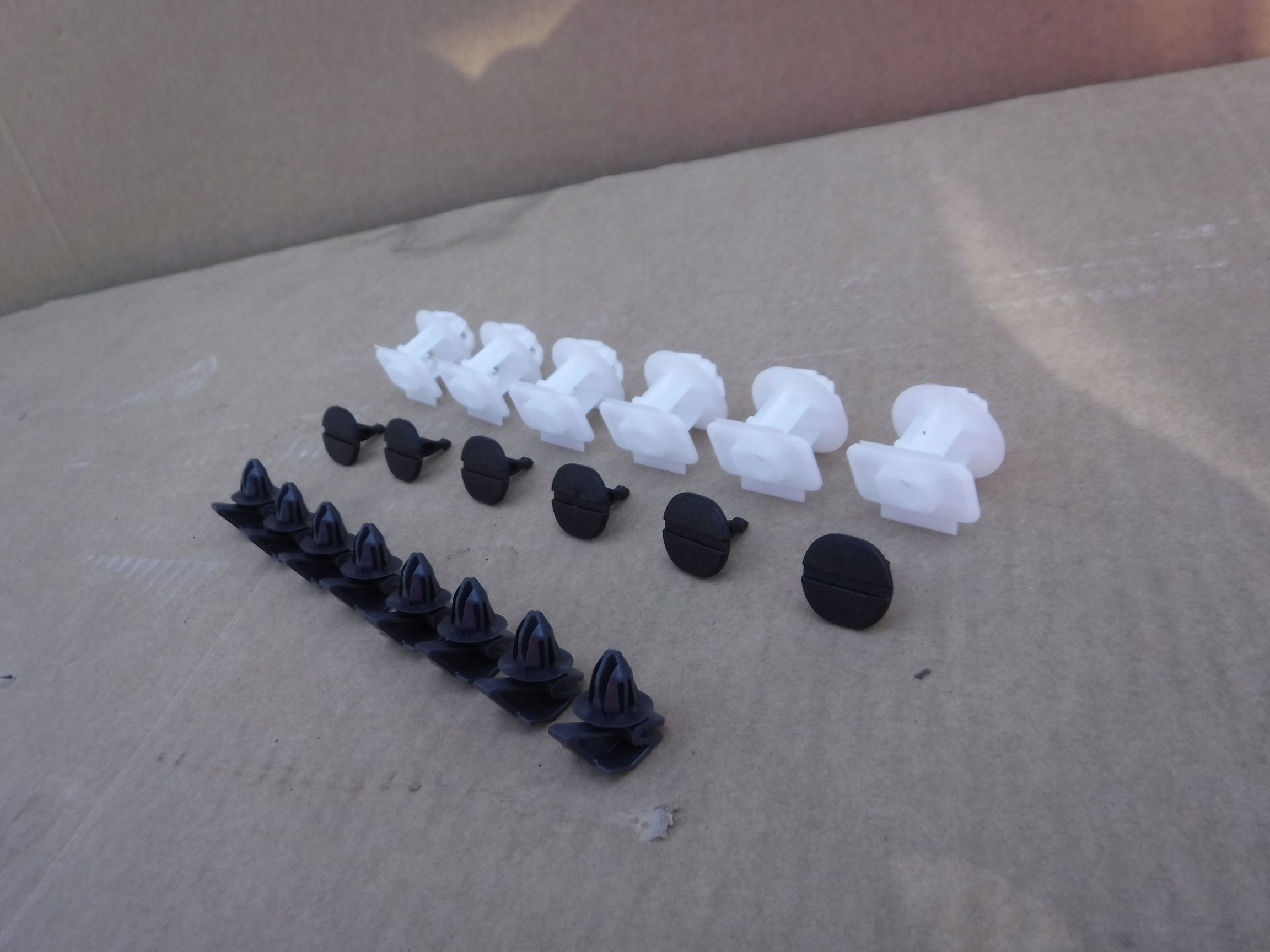 KLIPSY WCISKI PROGOWE FORD FOCUS MK4 KOMPLET Part number JX61