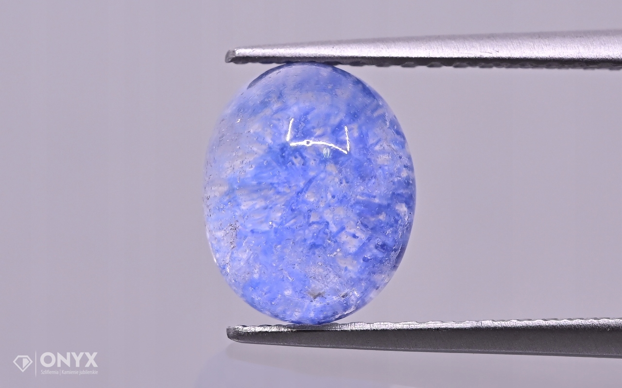 Křemen s dumortieritem kabošon ovál 8,5x7 mm