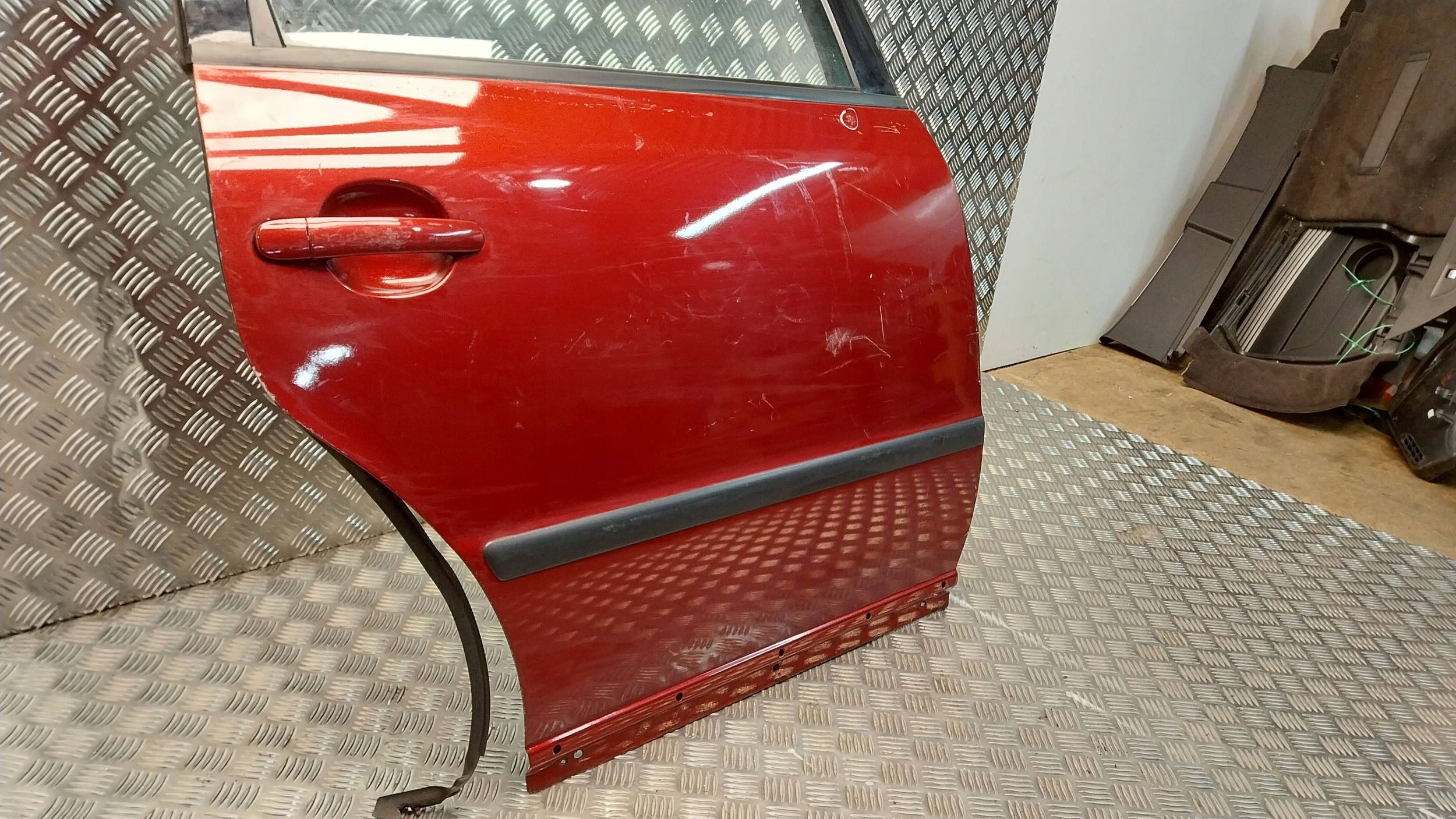 Tür heck rechts VW PASSAT B5 Sedan 96