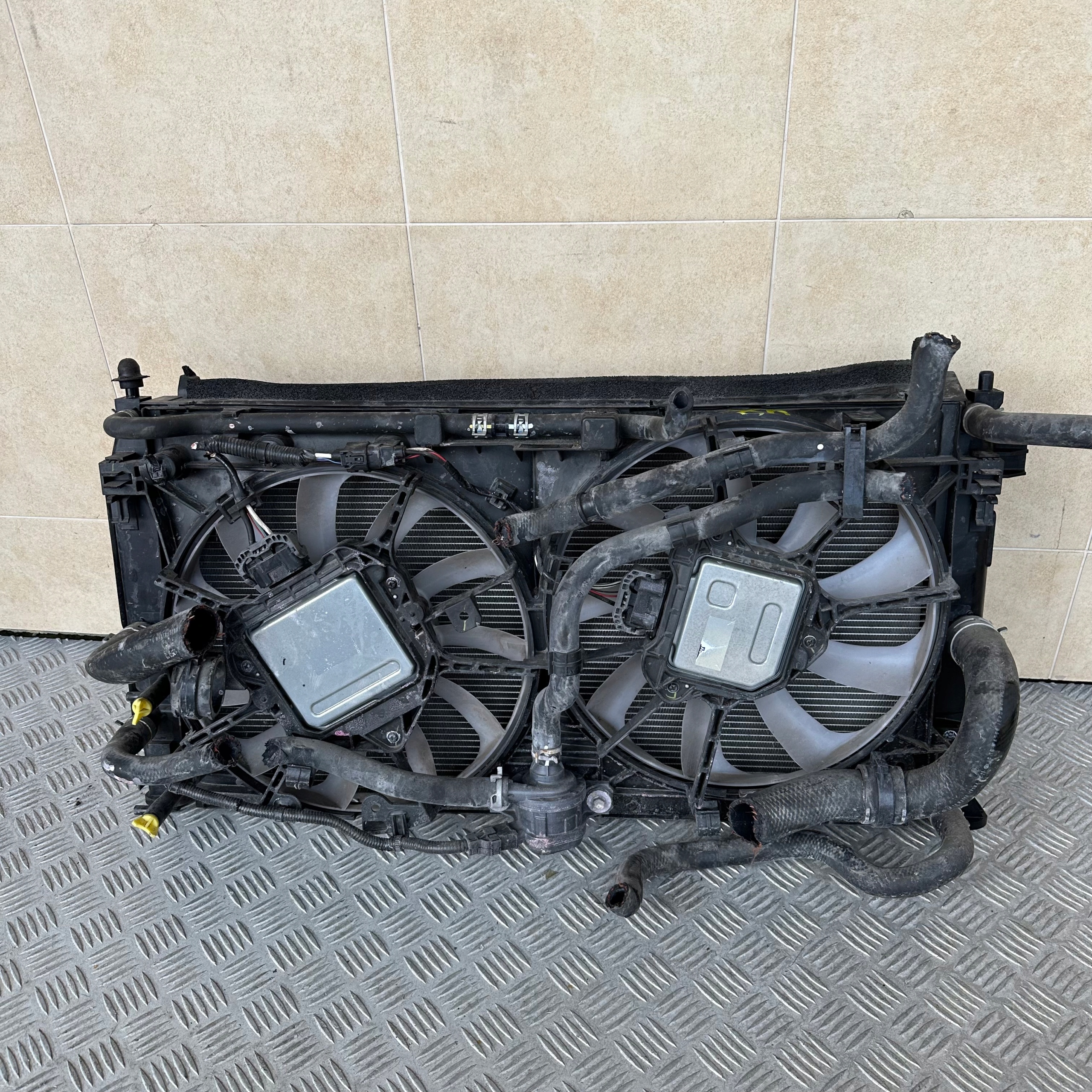 PAS PRZEDNI WZMOCNIENIE LEXUS UX 250H 2.0 HYBRID Typ samochodu Samochody osobowe