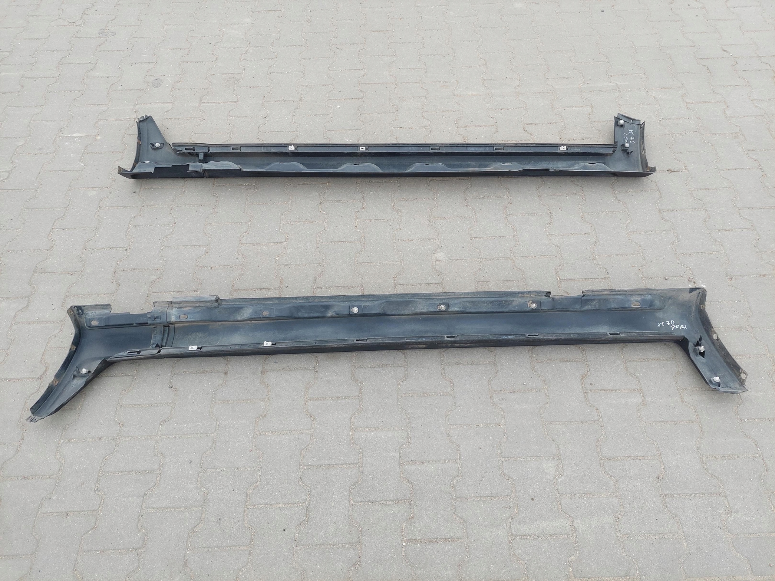 moulding threshold left right threshold left right VOLVO XC70 II