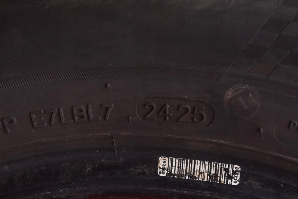 tyre tyres 2 pcs ZEETEX summer 185/65/15 25R
