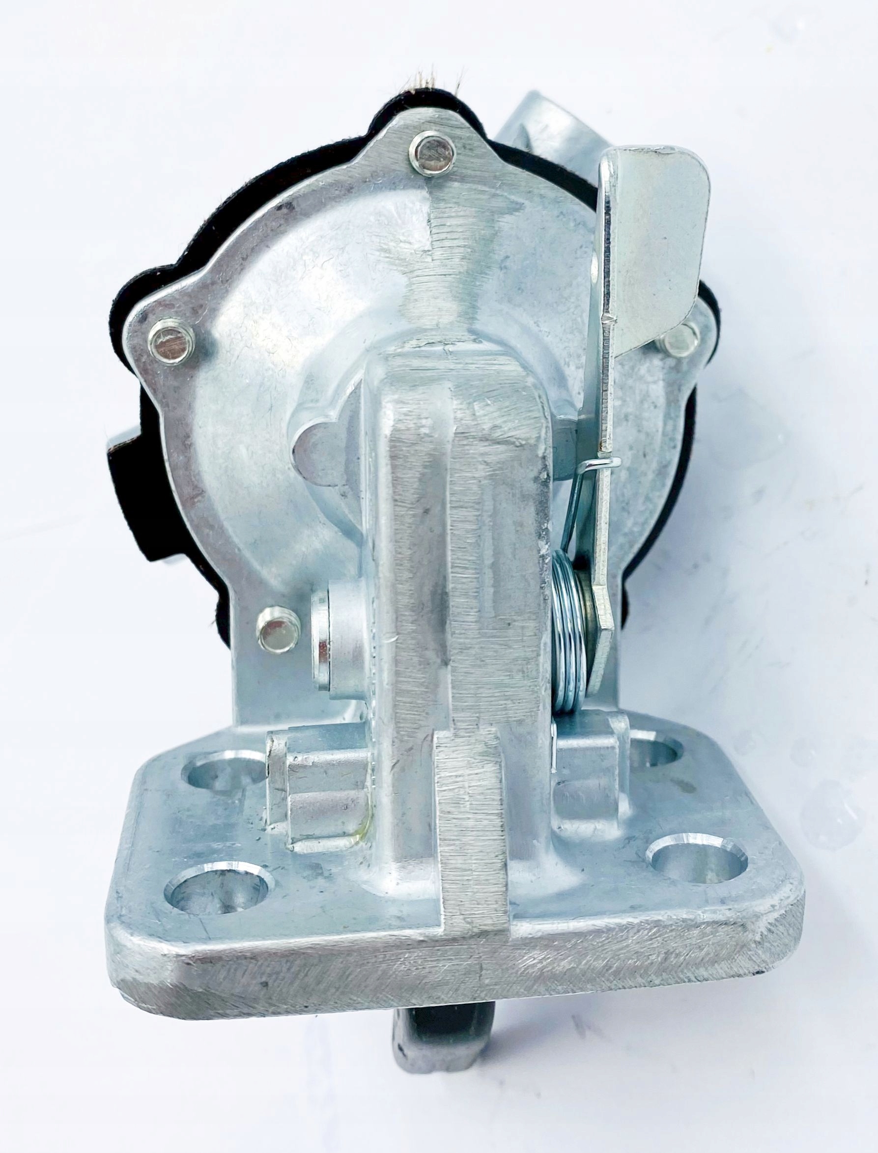 D32528944f0ba76bb8bcd14fe142