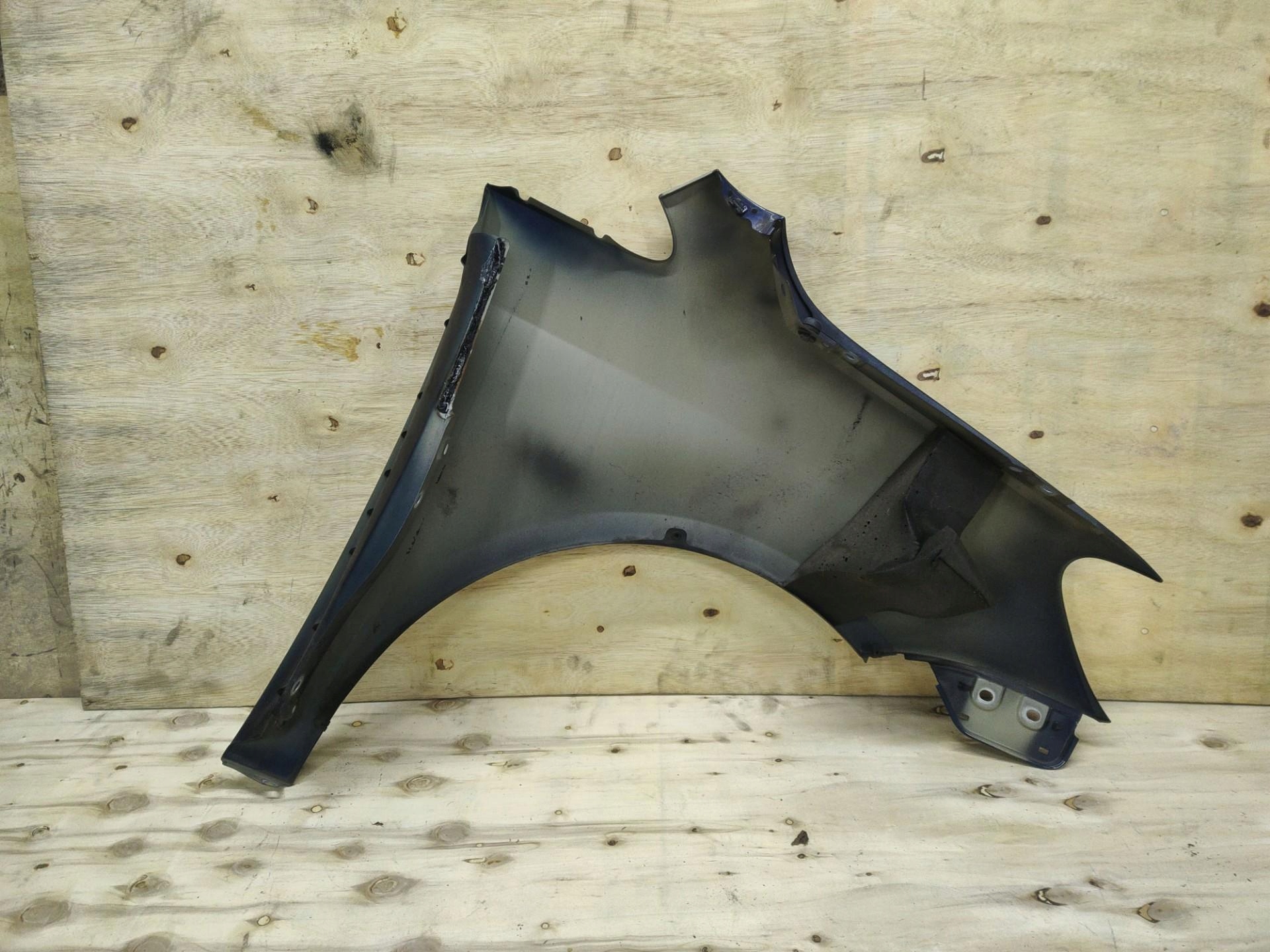 fender front left side Volkswagen Touran 2nd facelift 2011