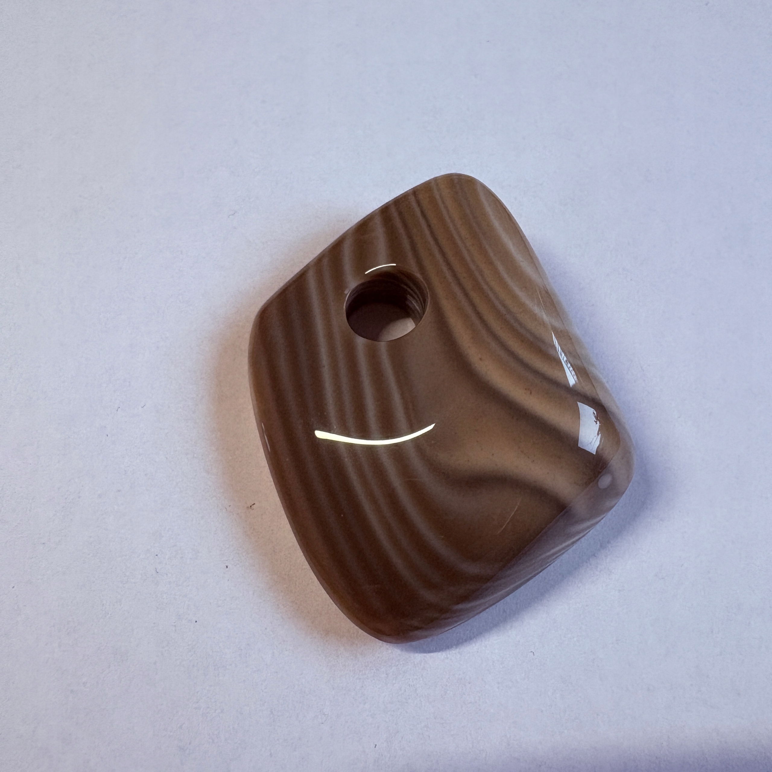 Křemík pruhovaný přívěsek 50x43x16 mm