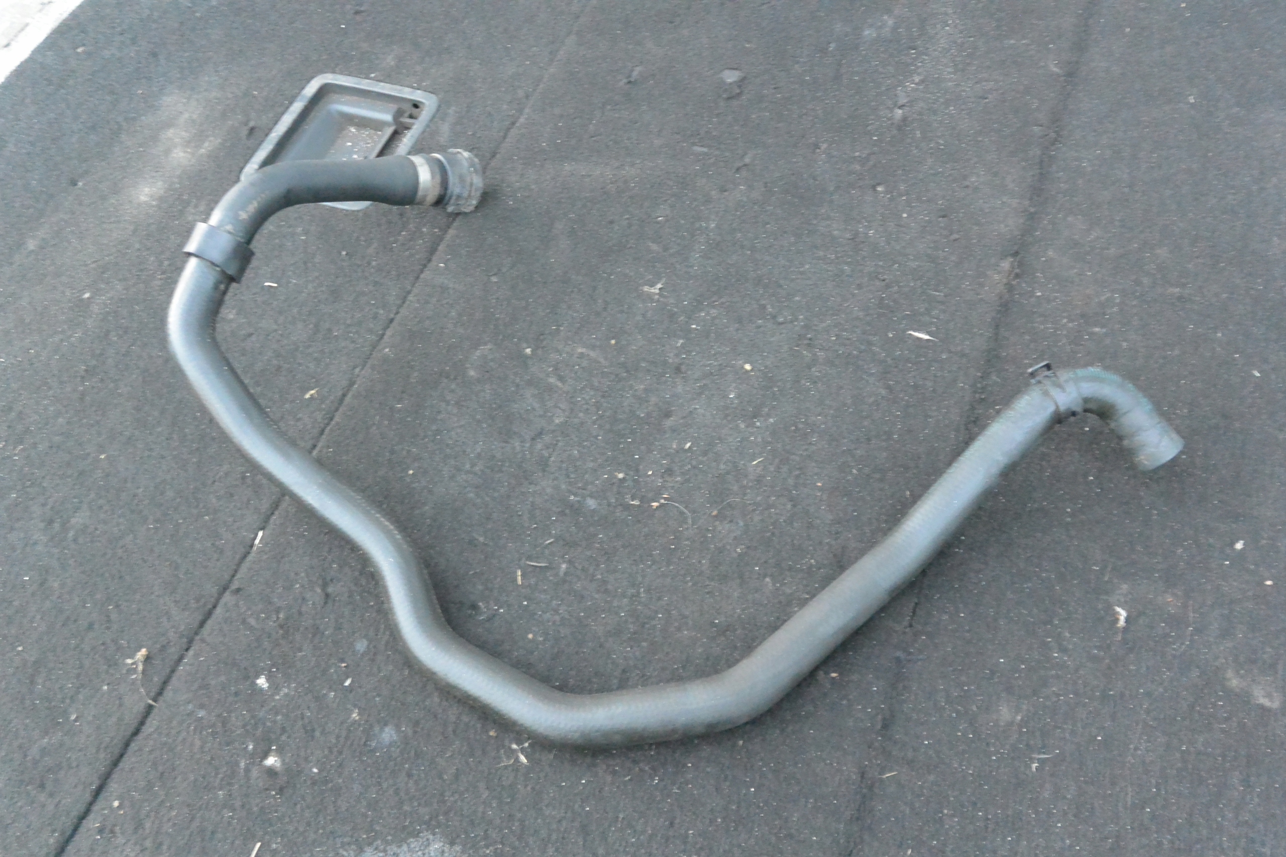 vedení vody N57 BMW X5 E70 X6 E71